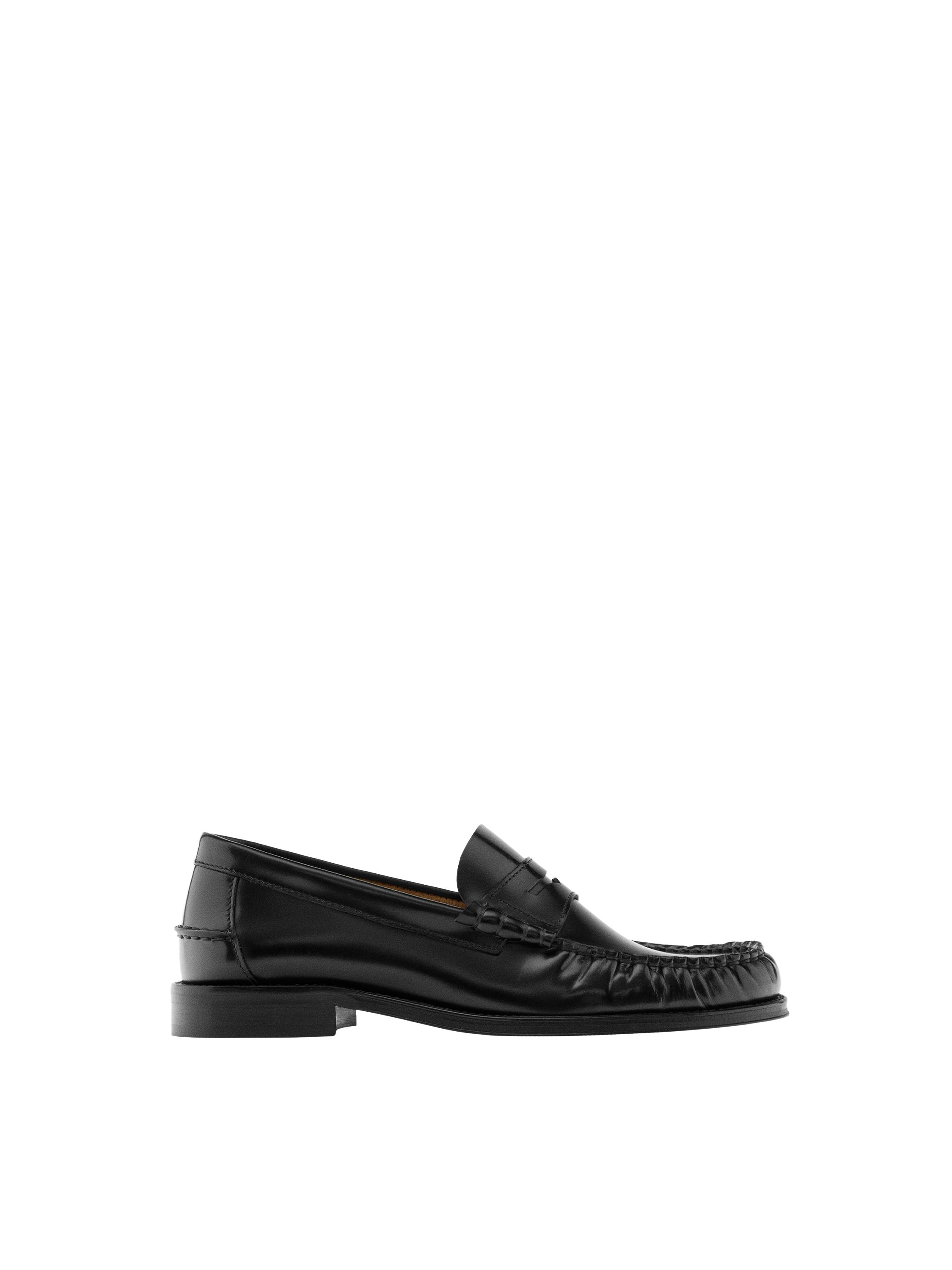Soft leather loafers · Black · Loafer | Massimo Dutti