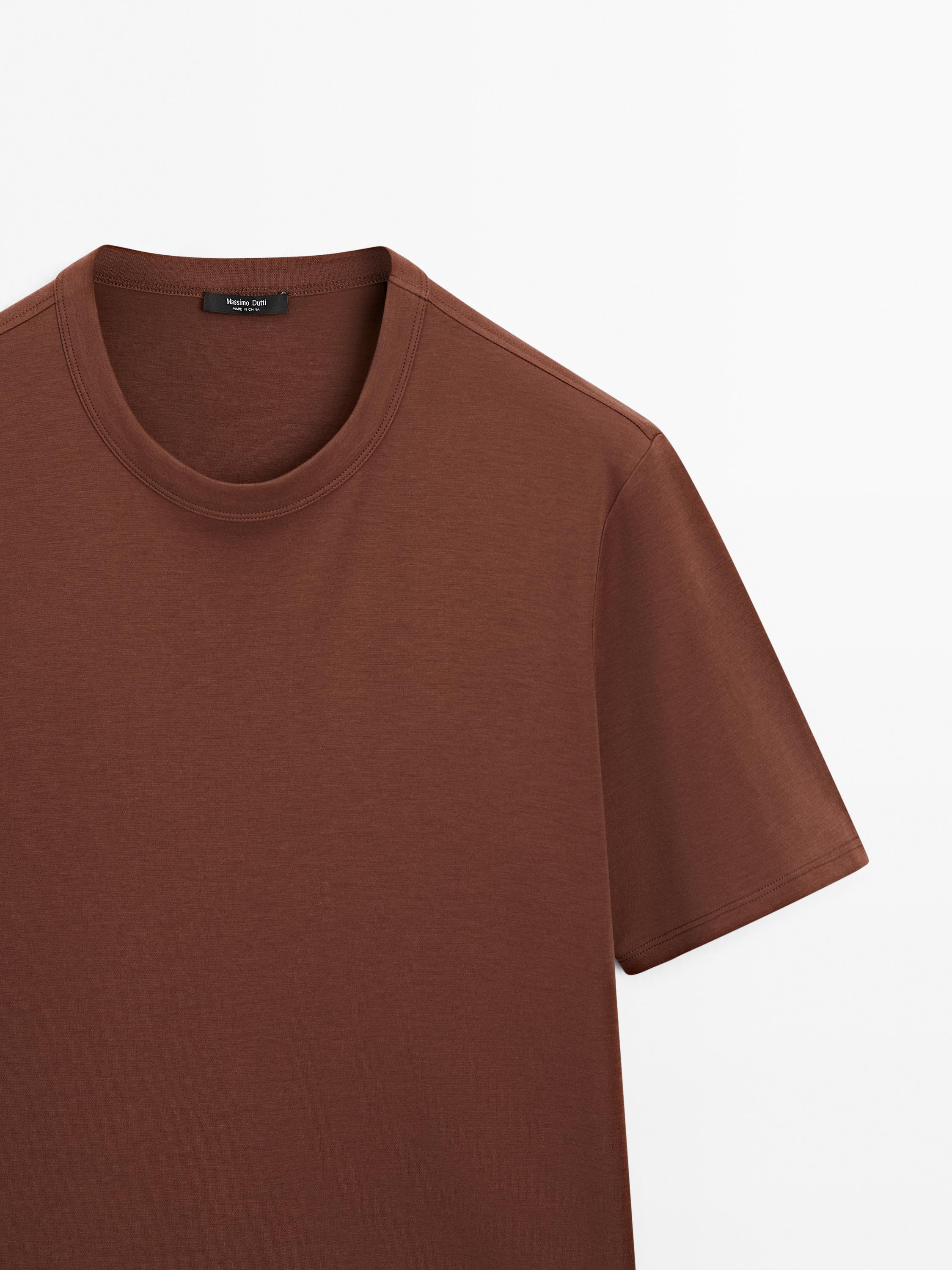 Short sleeve cotton blend T-shirt