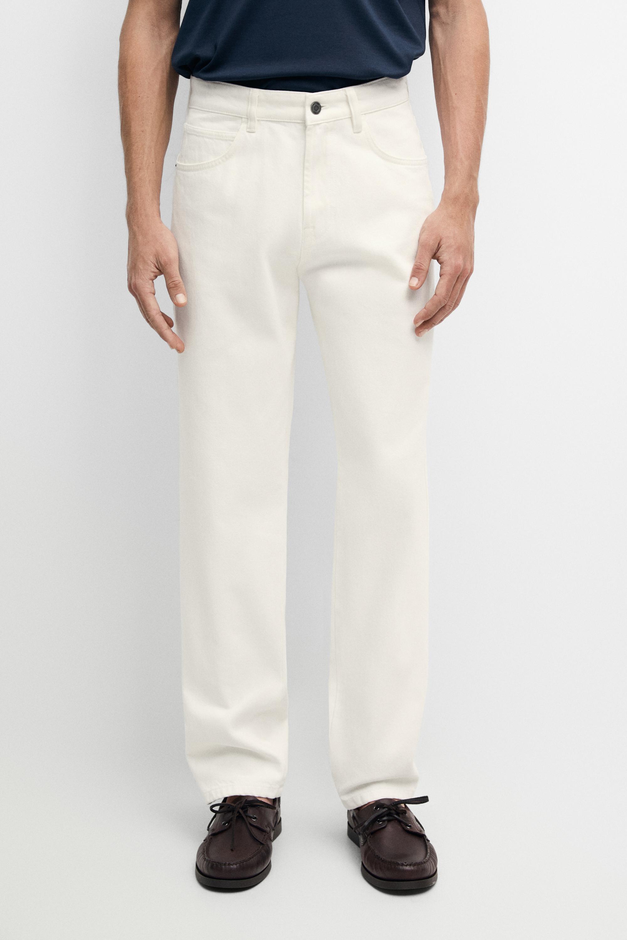 Tapered-Fit-Jeans
