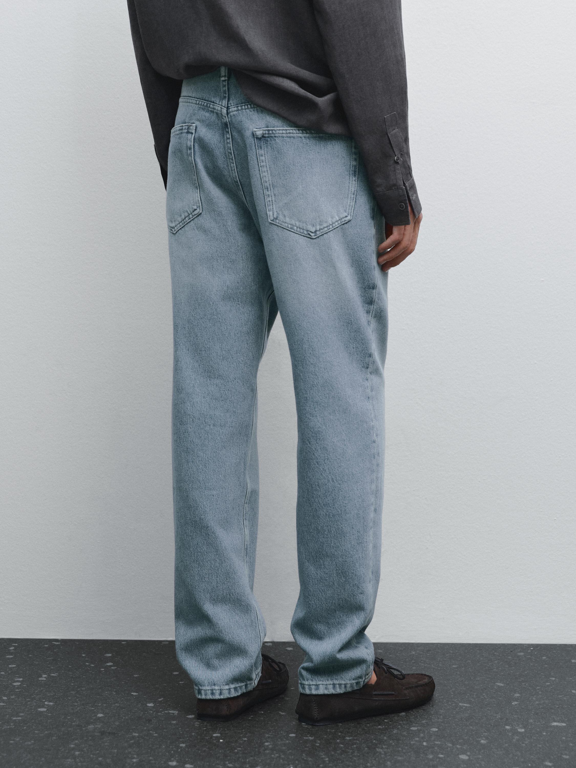 Tapered fit jeans