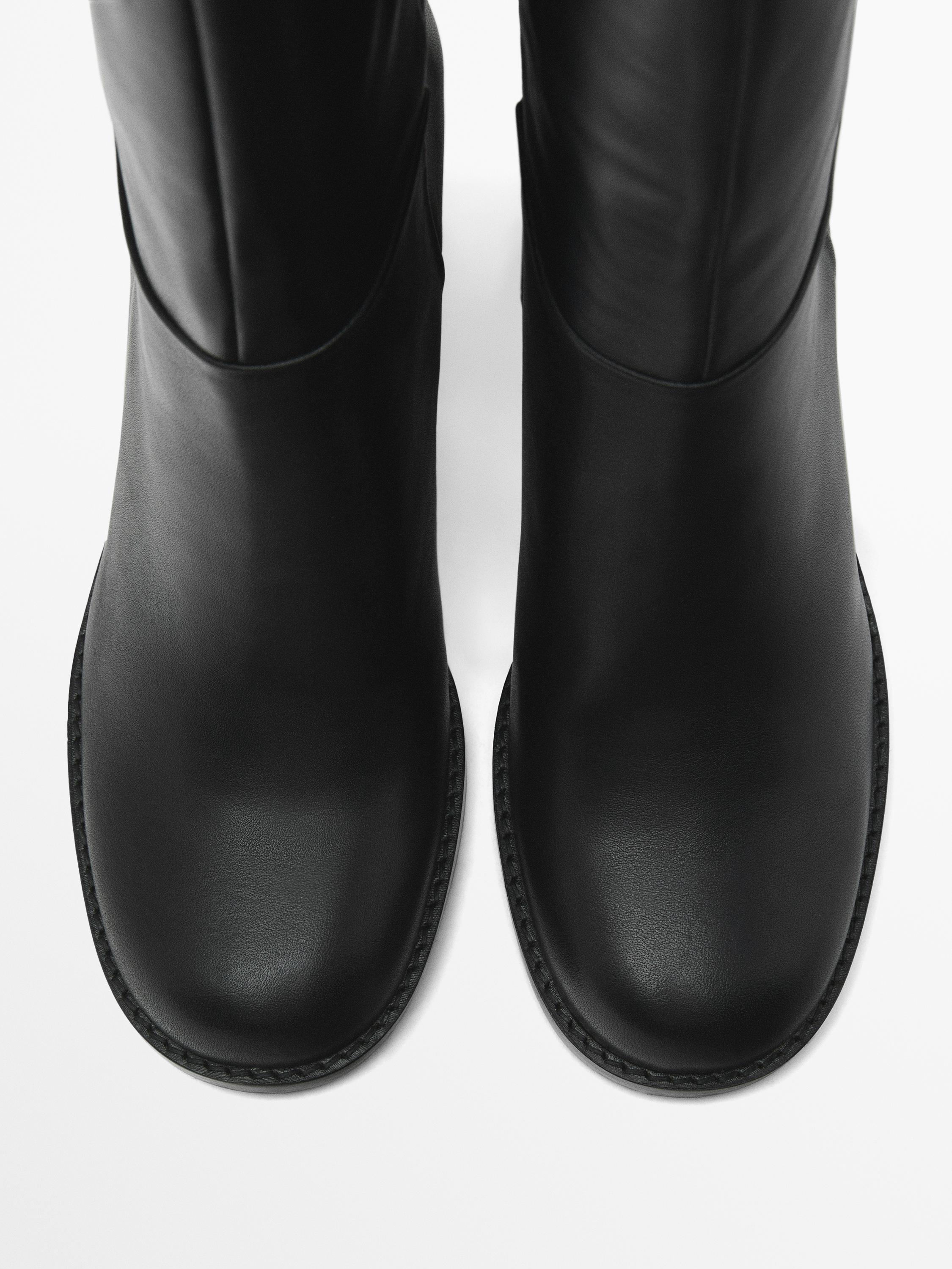 Block heel boots