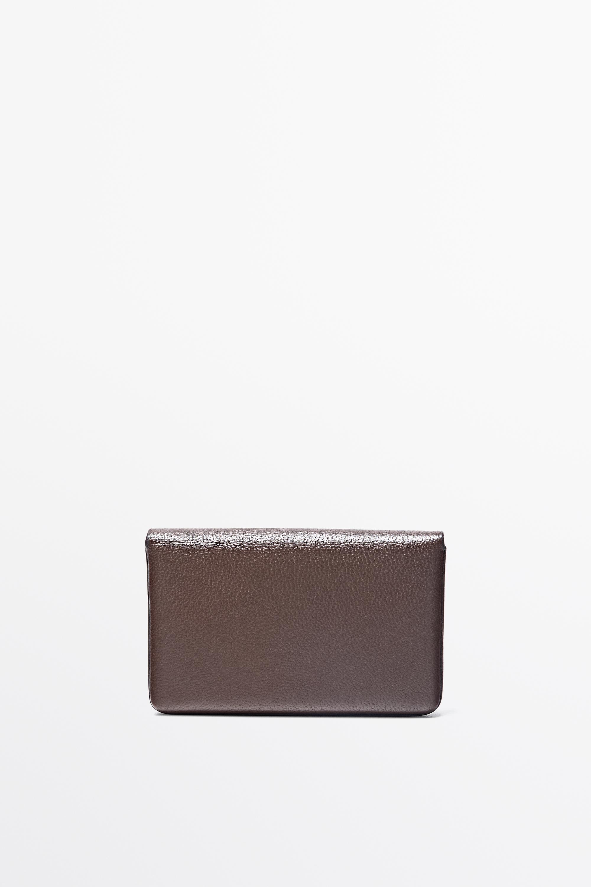Crocodile-textured leather card holder