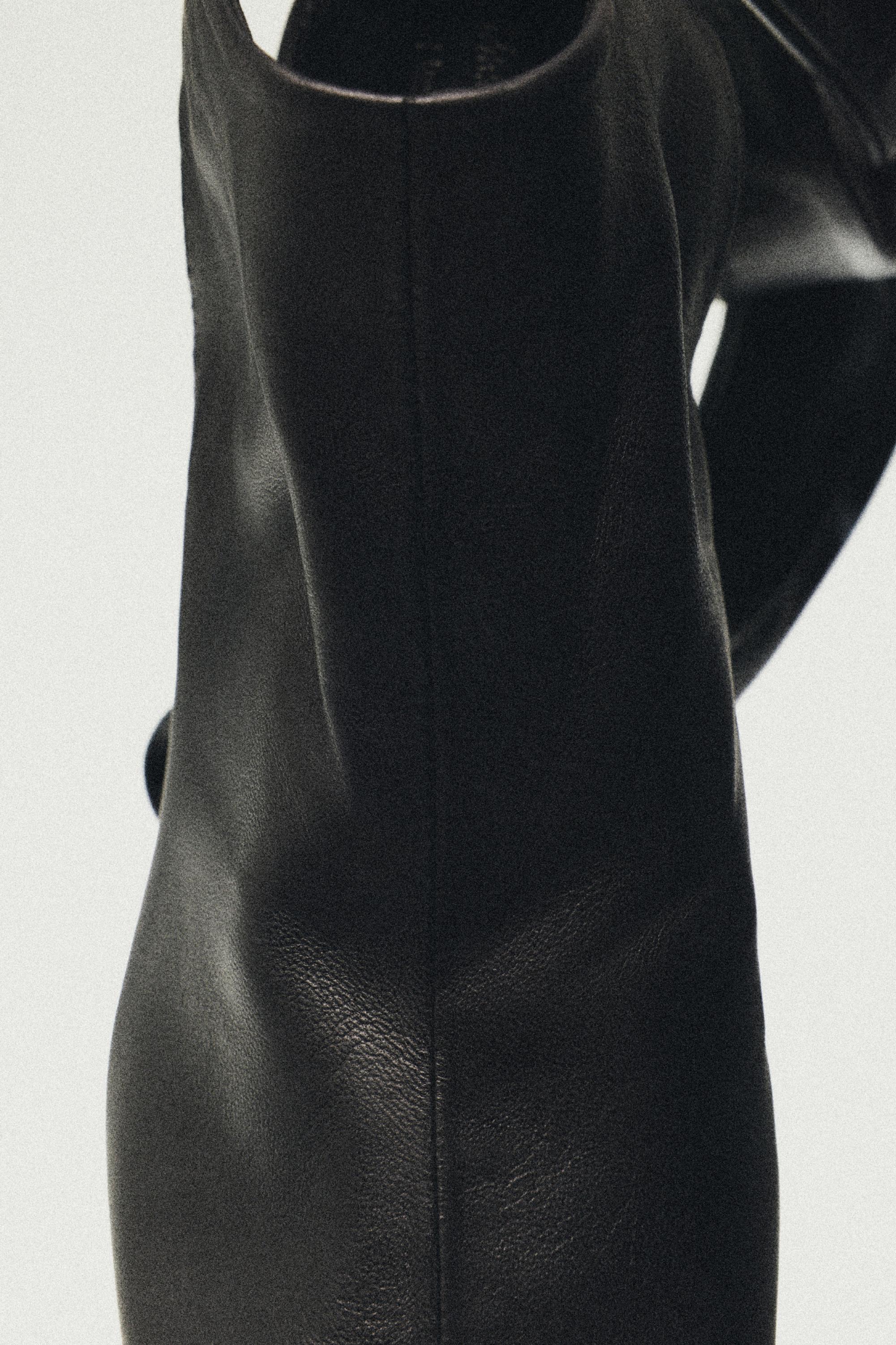Laced heel shoe - LIMITED EDITION · Black · Heelâ Shoes | Massimo