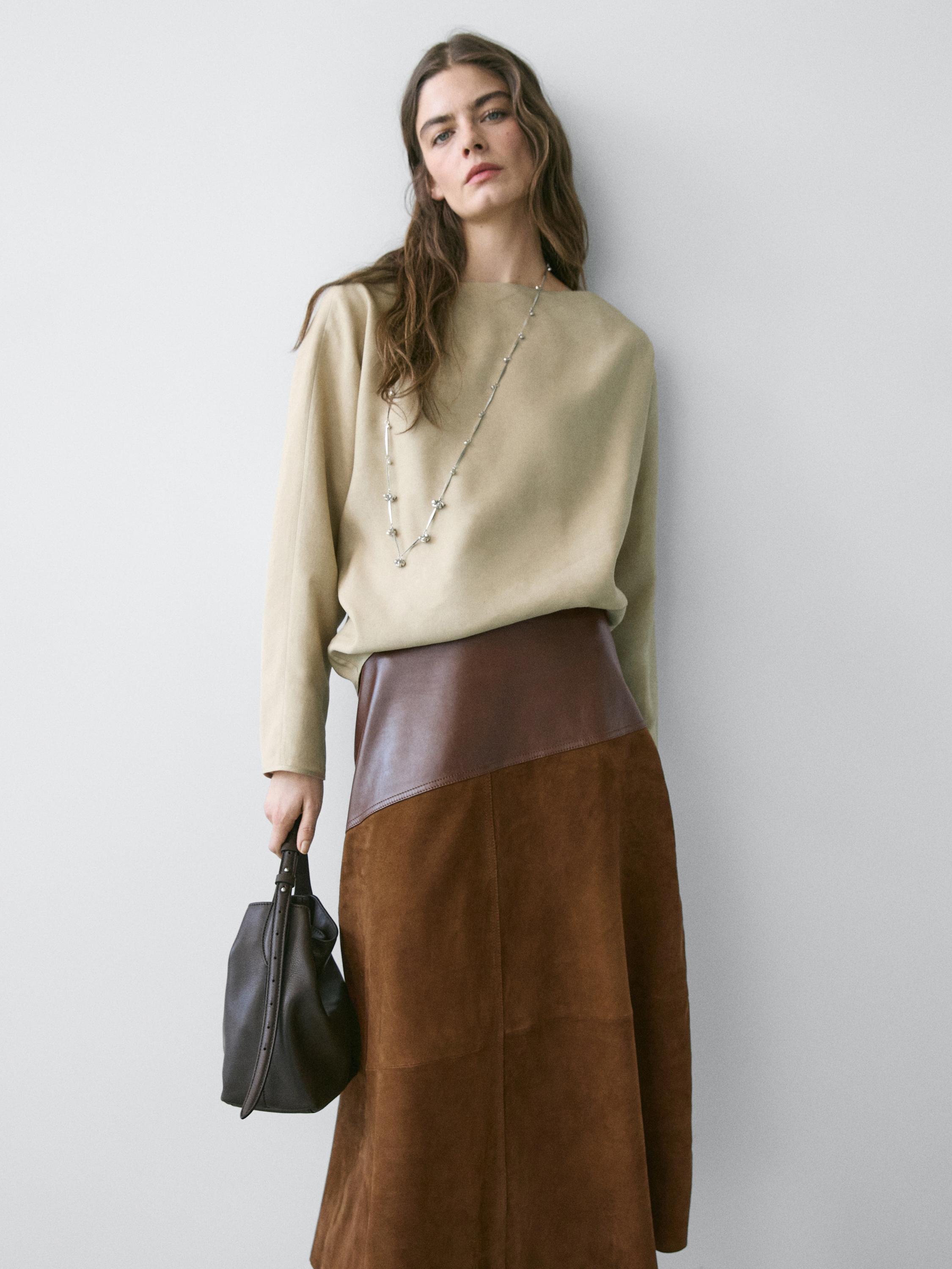 Flowing boat neck shirt — BEIGE