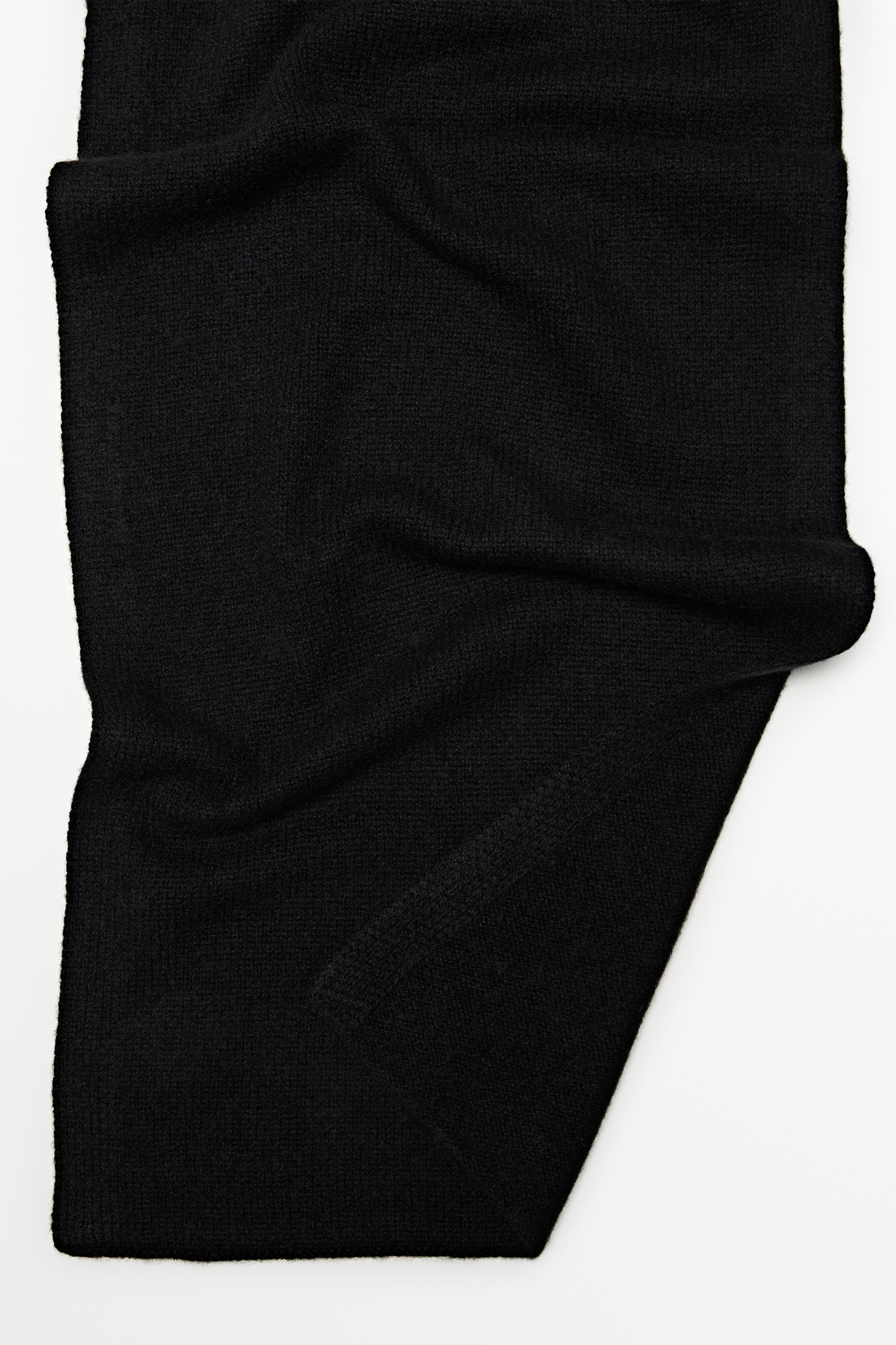 100% cashmere scarf — BLACK