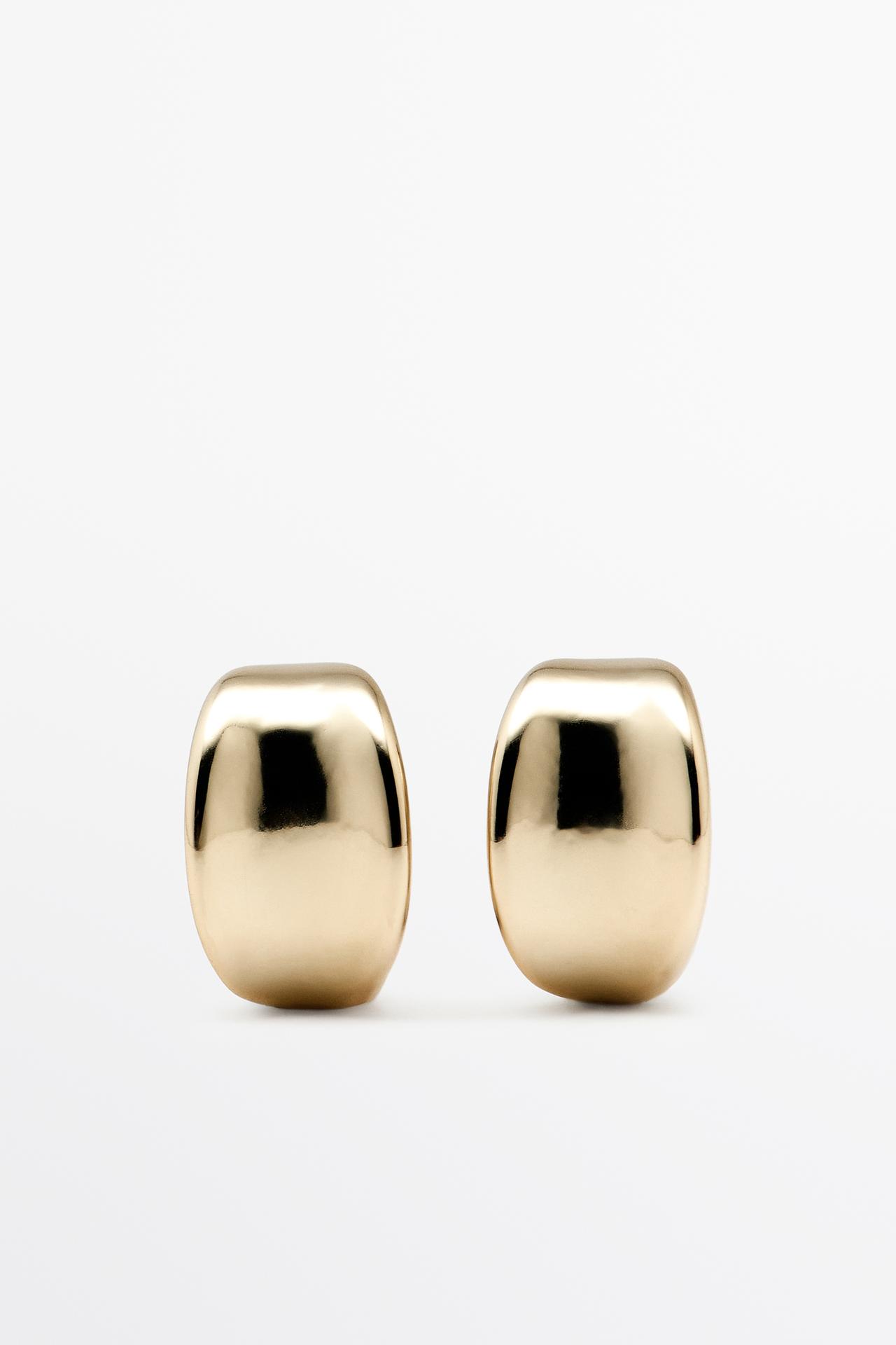 Curved hoop earrings — GOLDEN