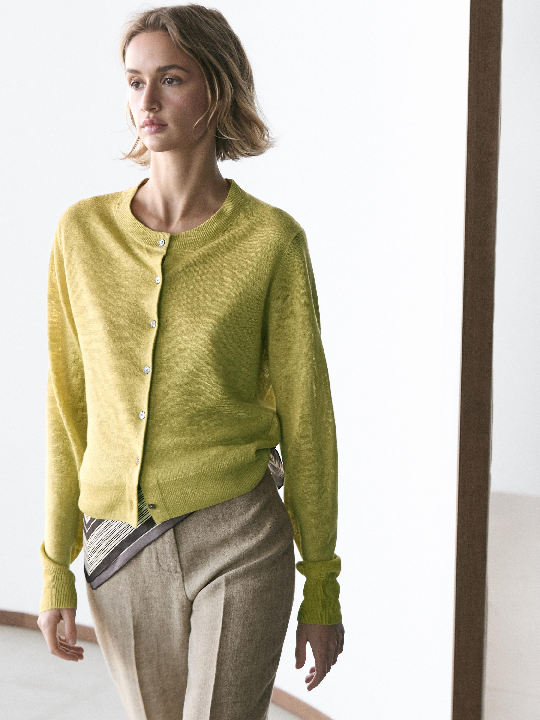 Short linen knit cardigan