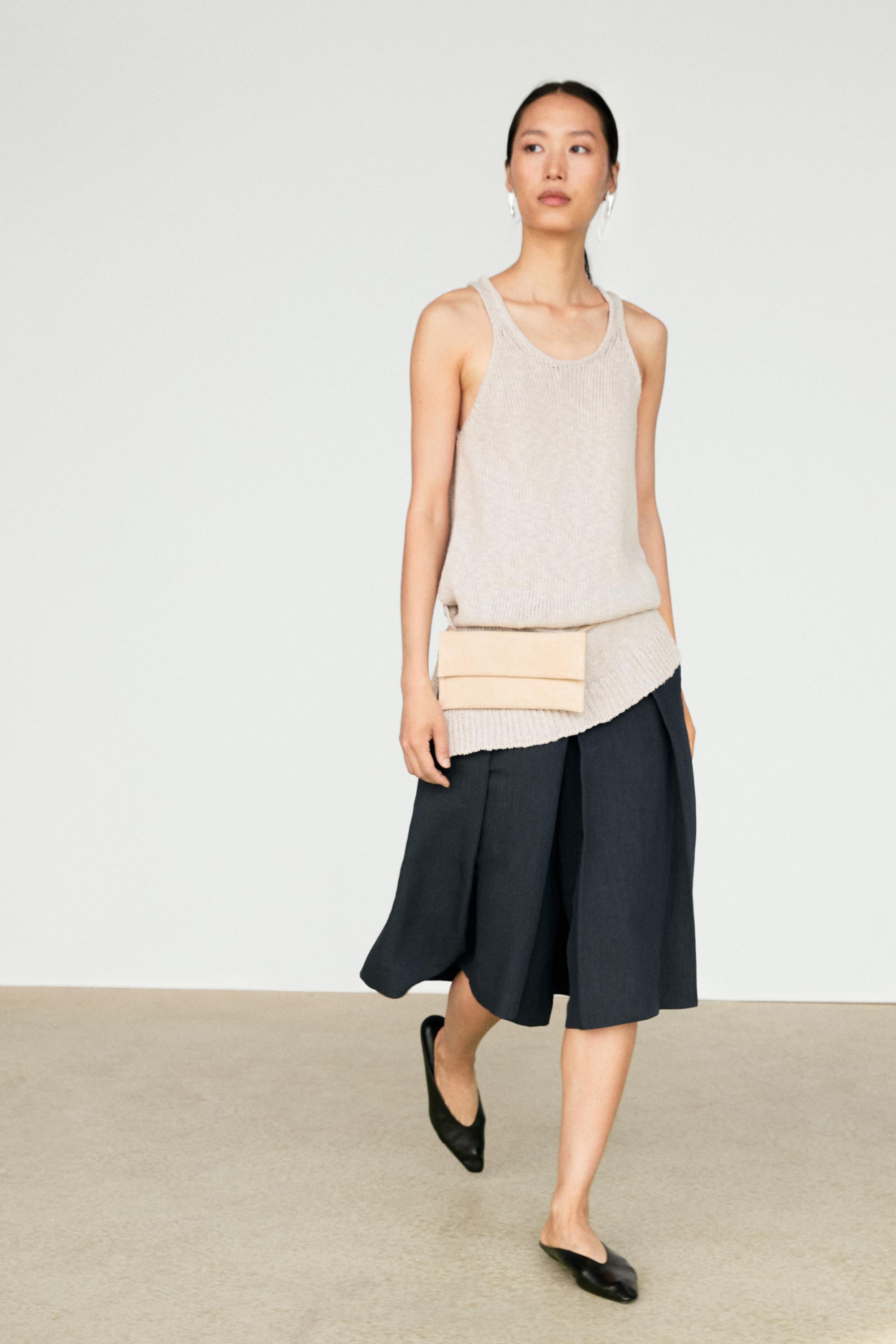 Bermudas con pliegues y lino