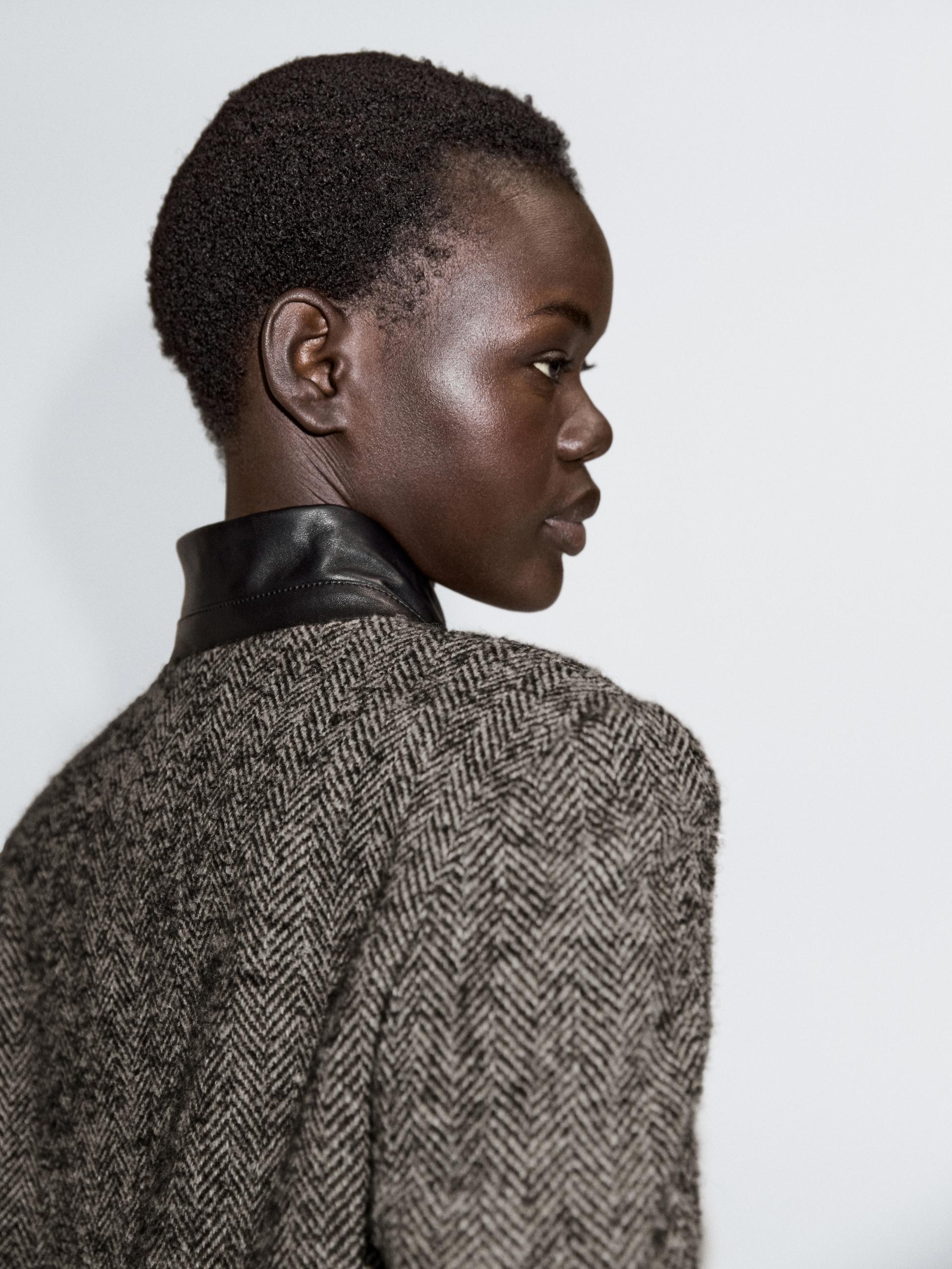 Marynarka Z Mieszanki Wełny W Jodełkę Z Wysokim Kołnierzem - Szary - 38 - Massimo Dutti - Kobieta