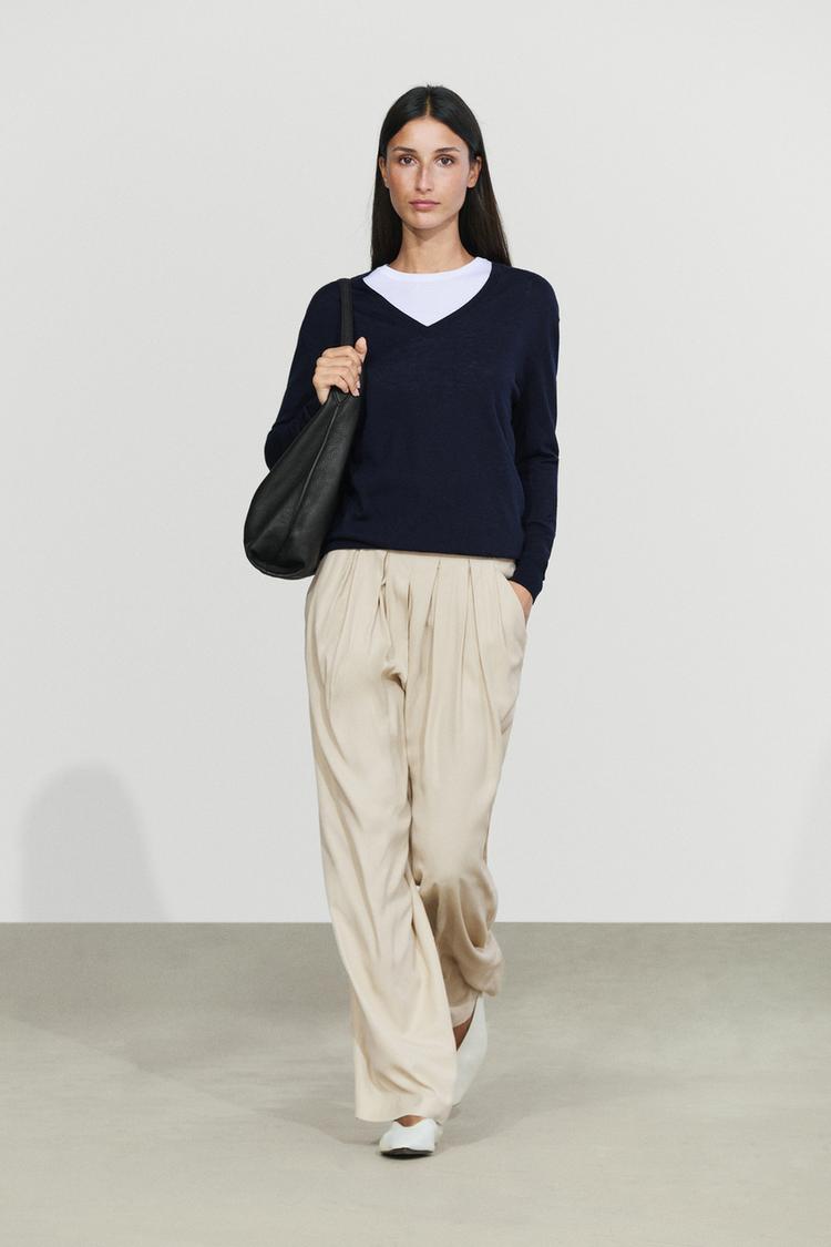 Fluid pants with pleat detail — Beige