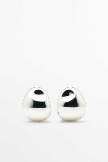 Curved pebble earrings — SILVER 1