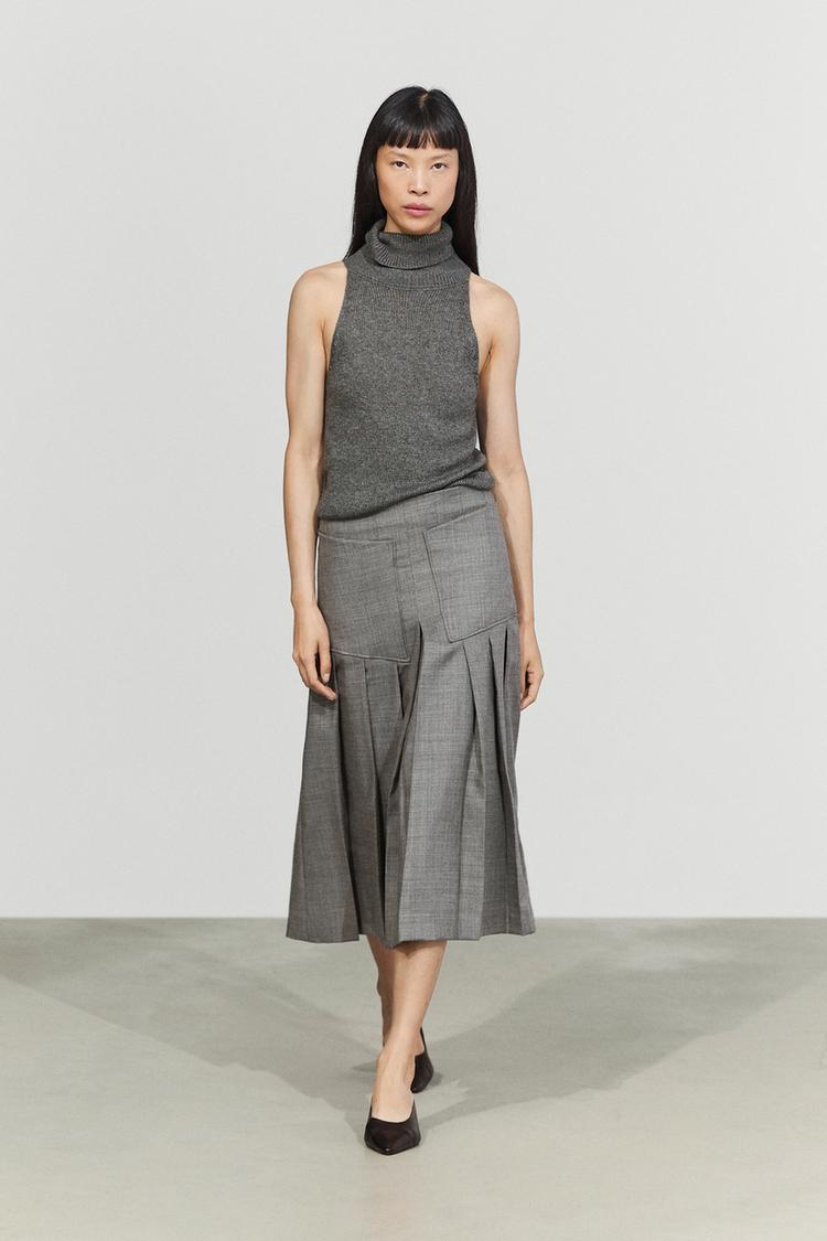 100% Wool Pleated Midi Skirt with Pocket Detail — GREY