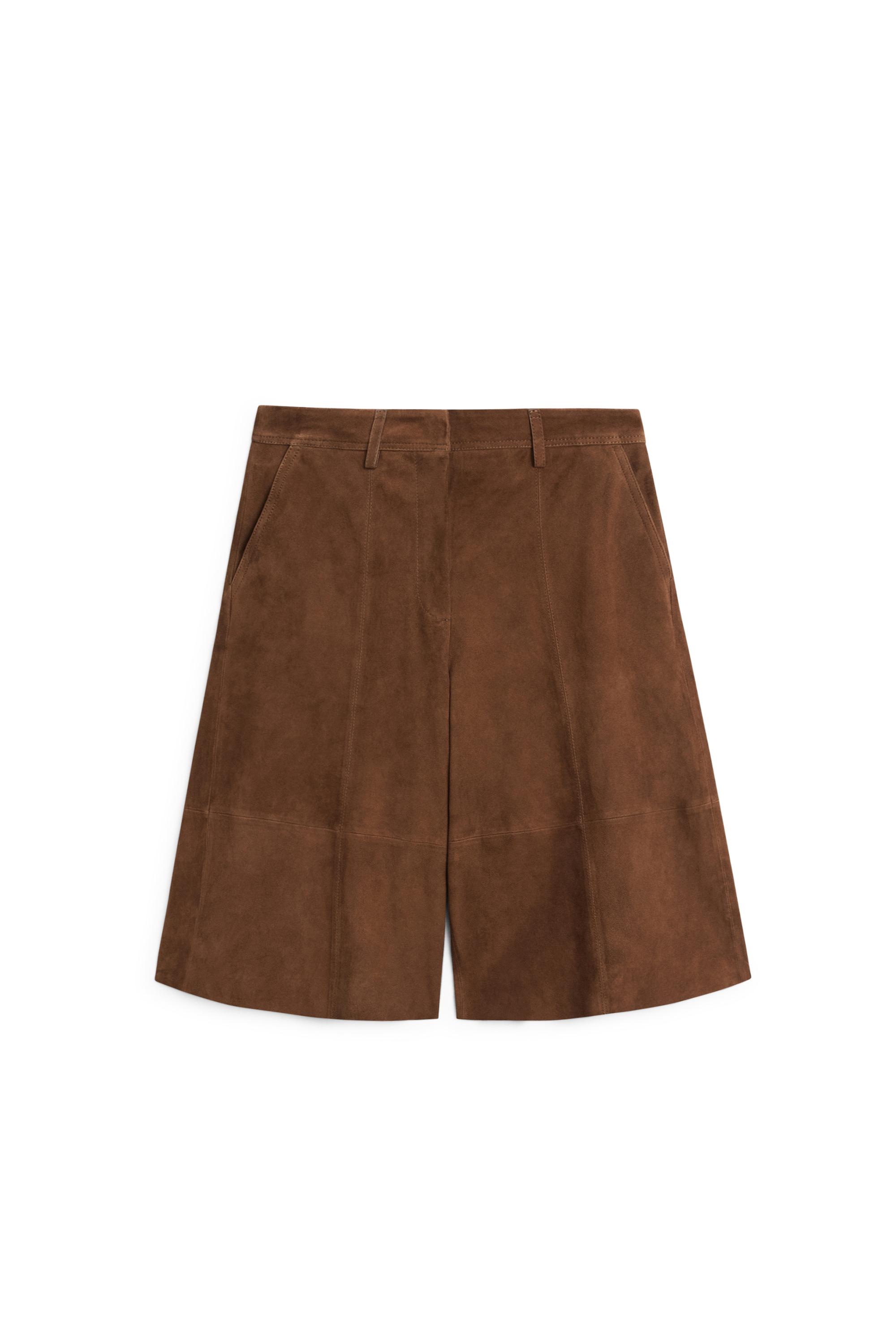 Long suede leather Bermuda shorts — BROWN