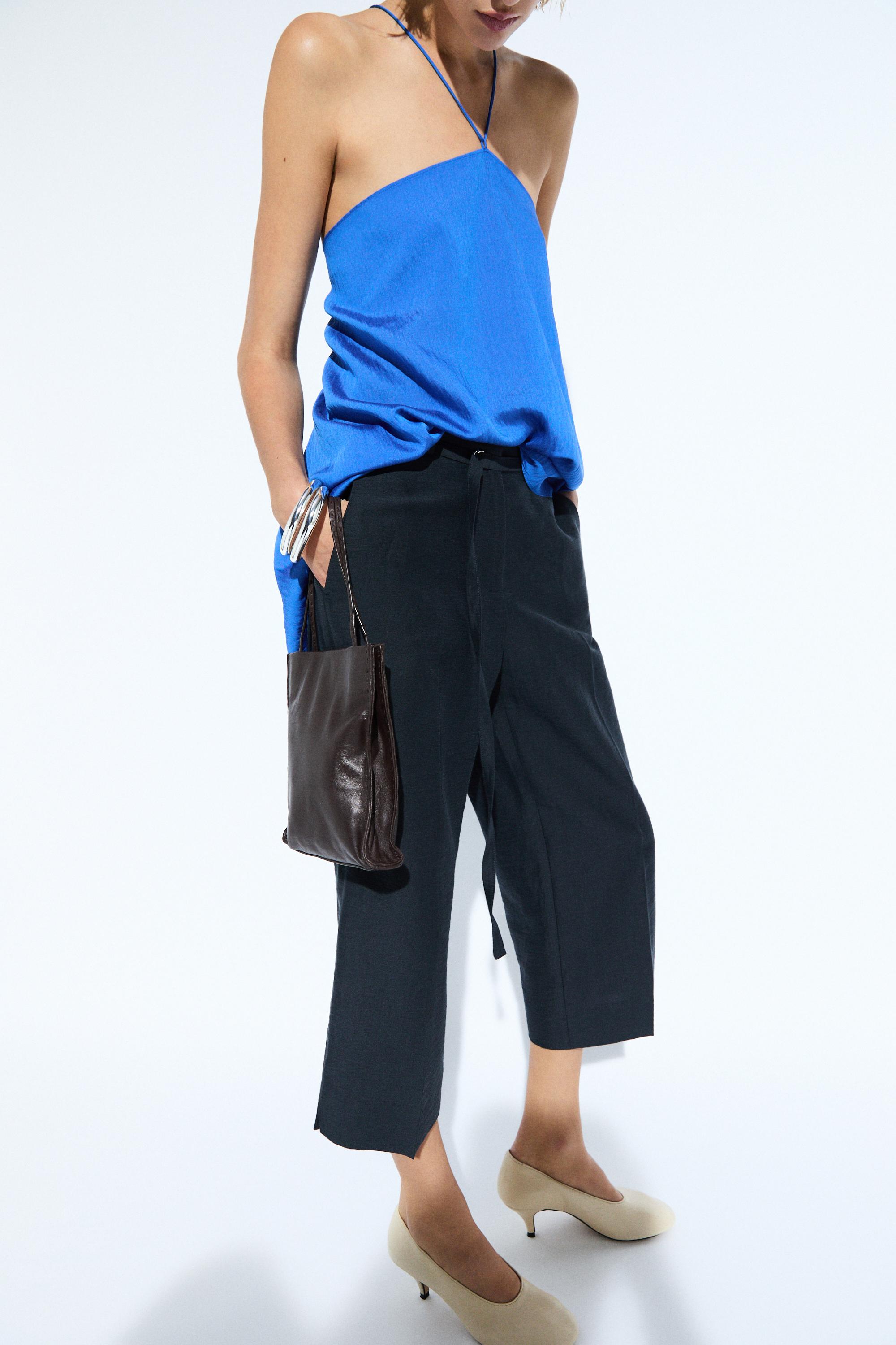 Flowing halter top with tie detail — BLUE