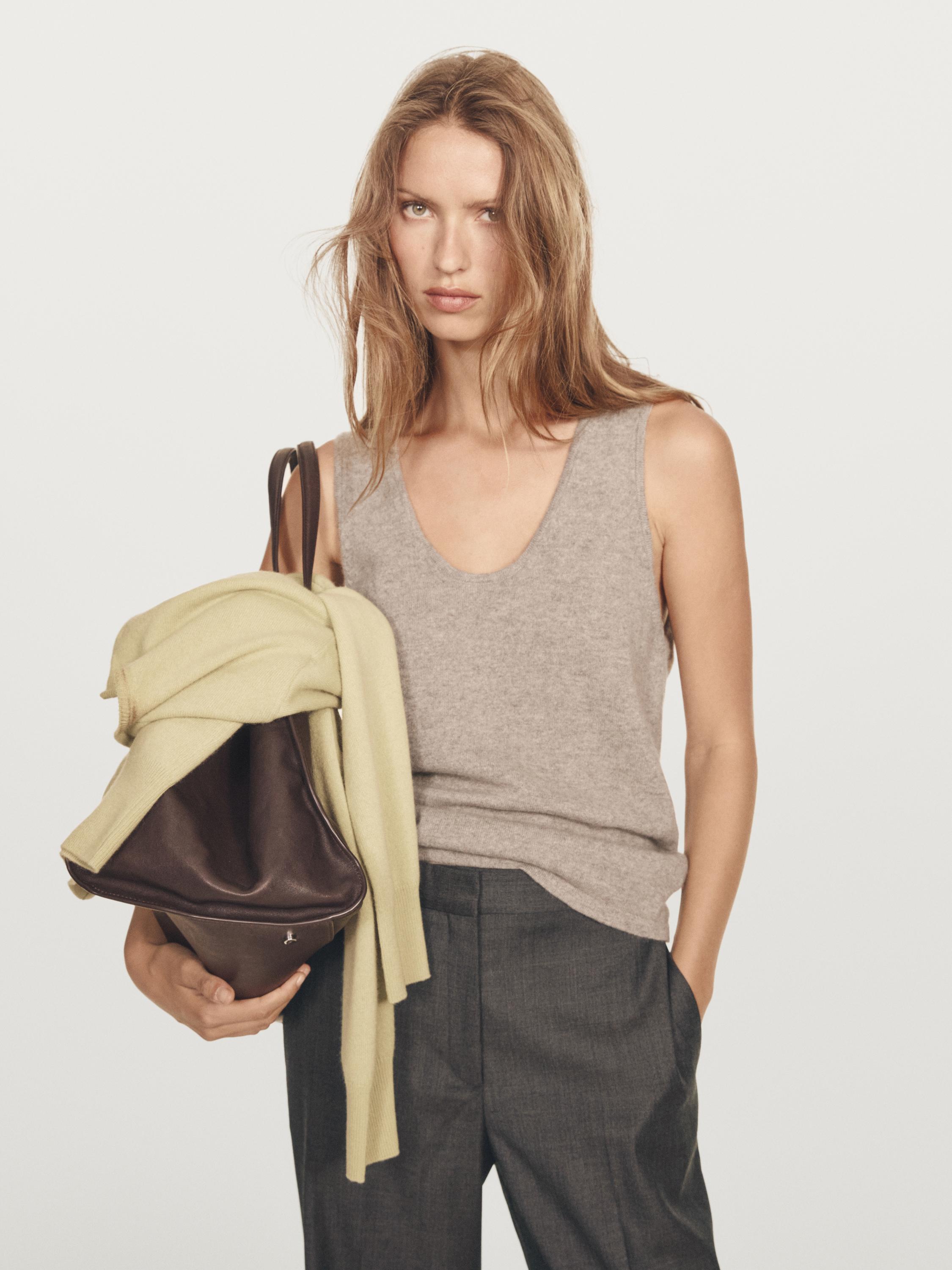 100% cashmere crew neck top
