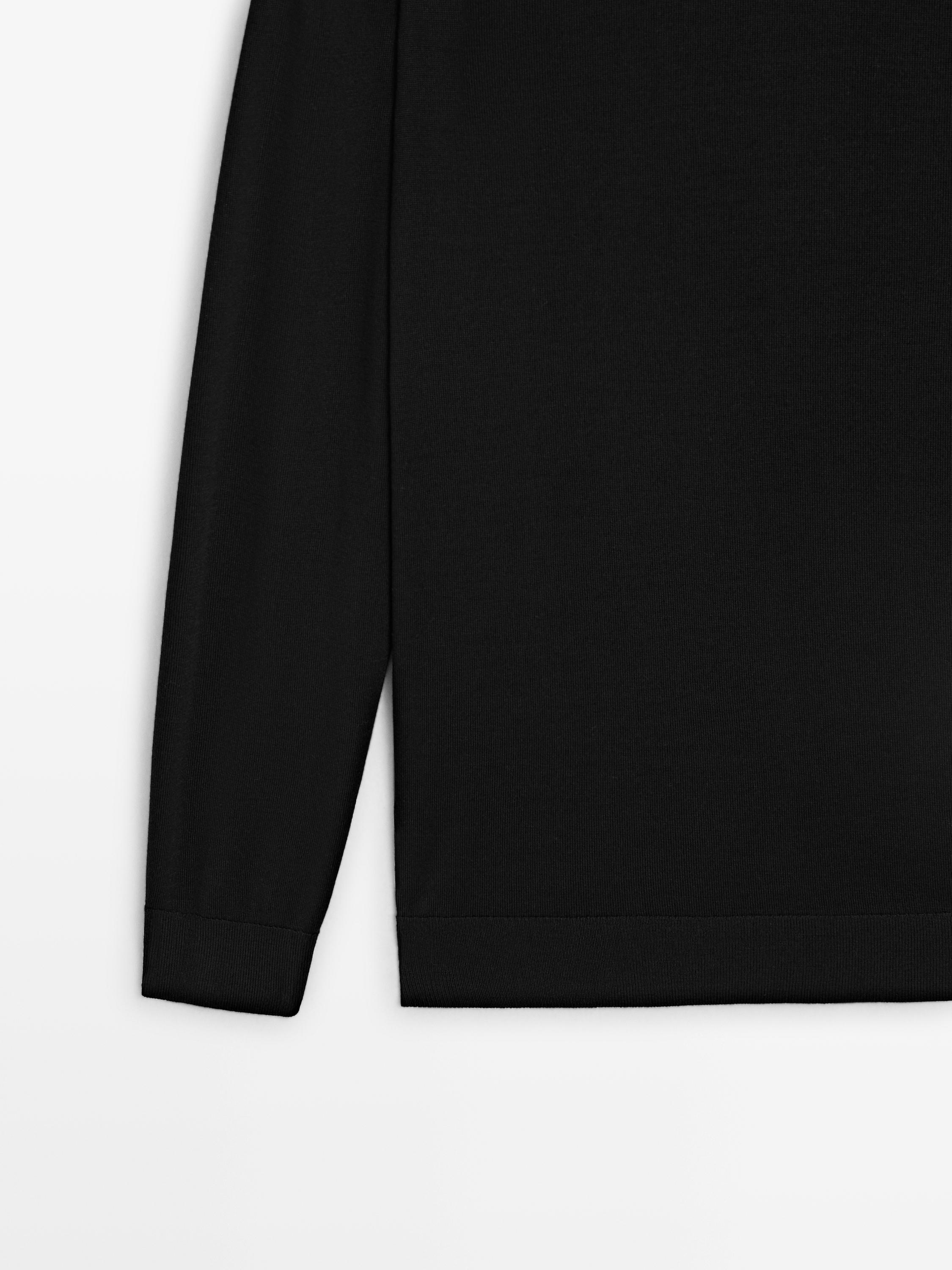 100% merino wool knit sweater — BLACK