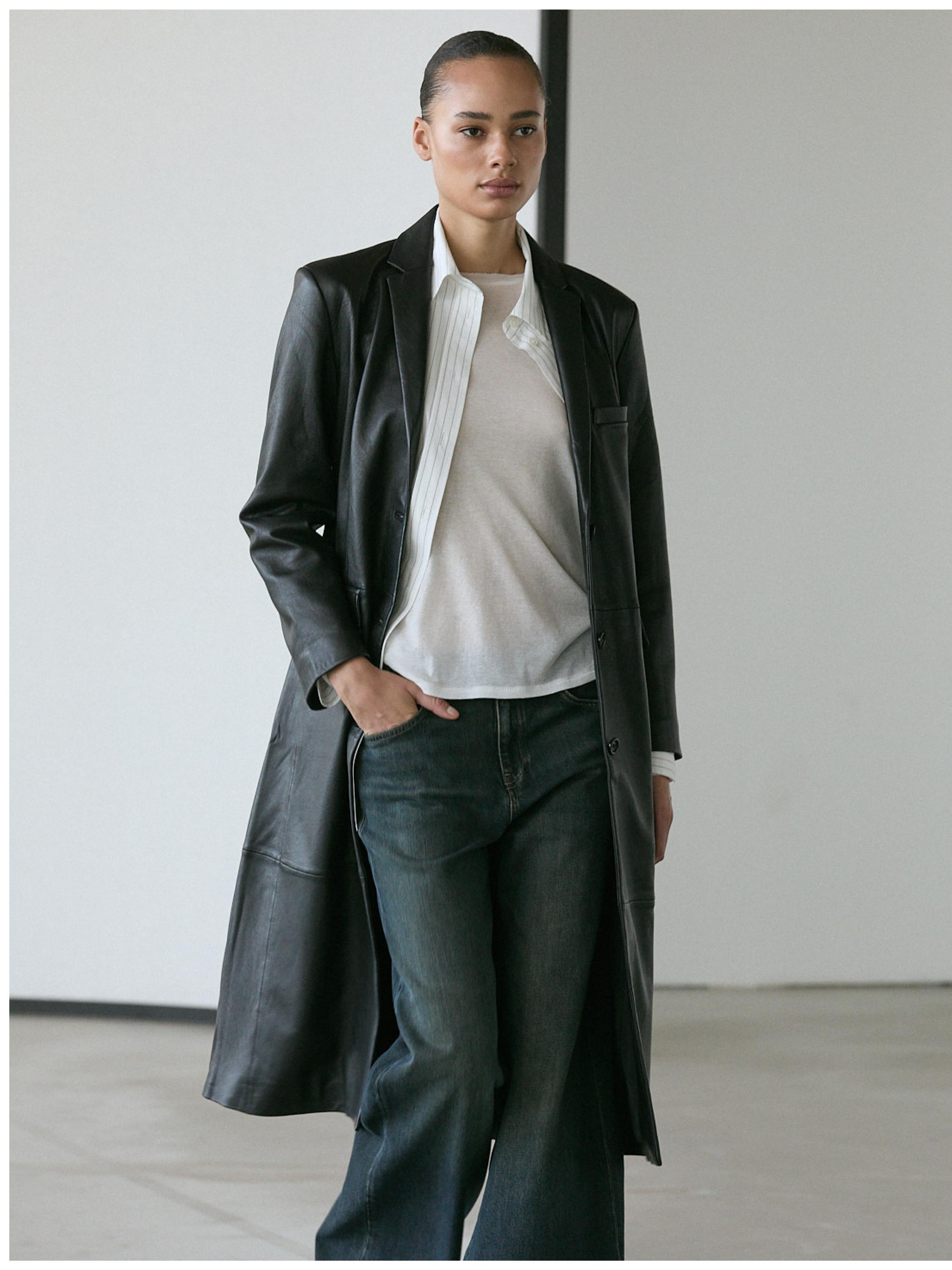 Jeans flare fit tiro alto