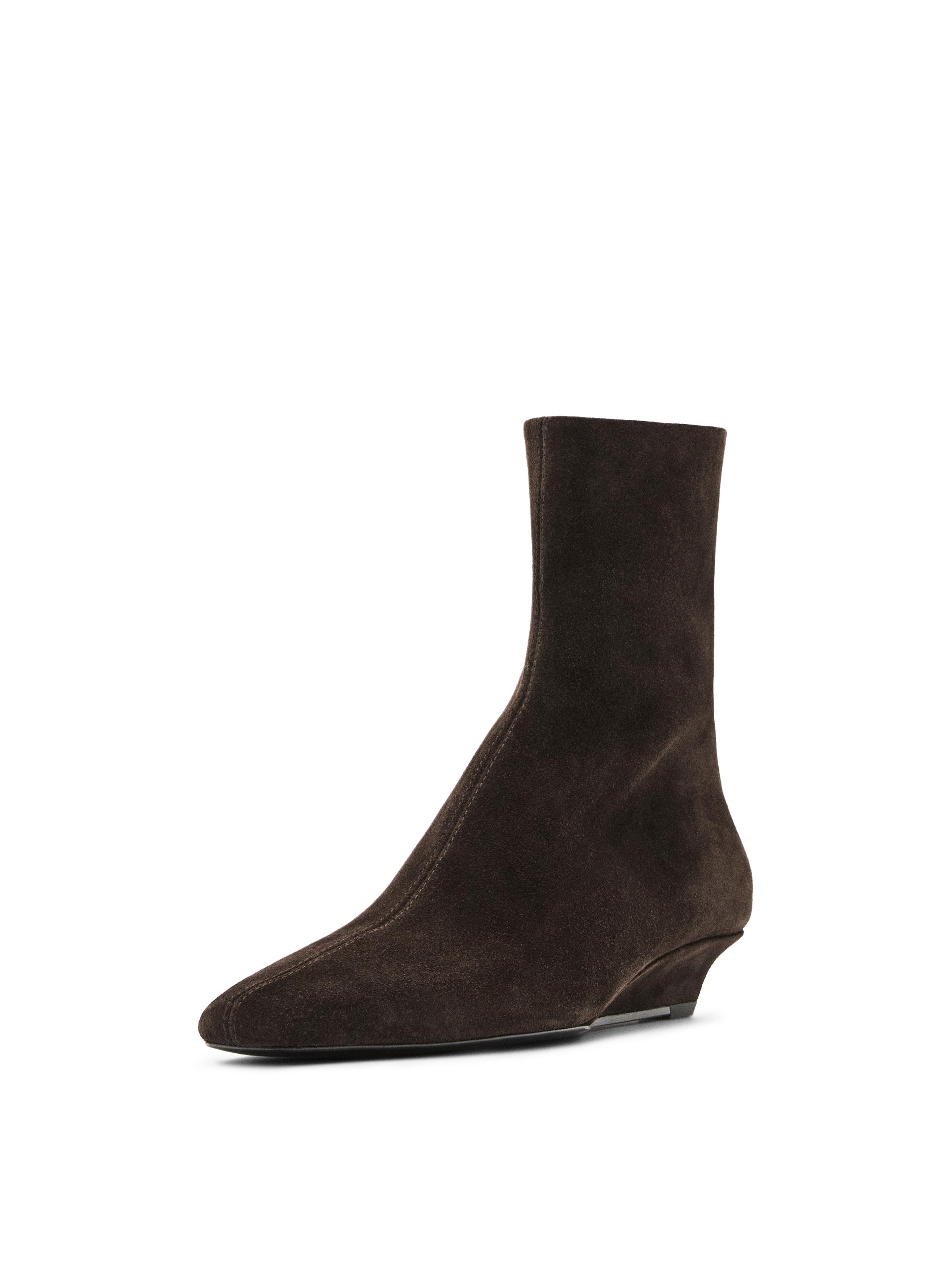 Wedge heeled ankle boots — BROWN