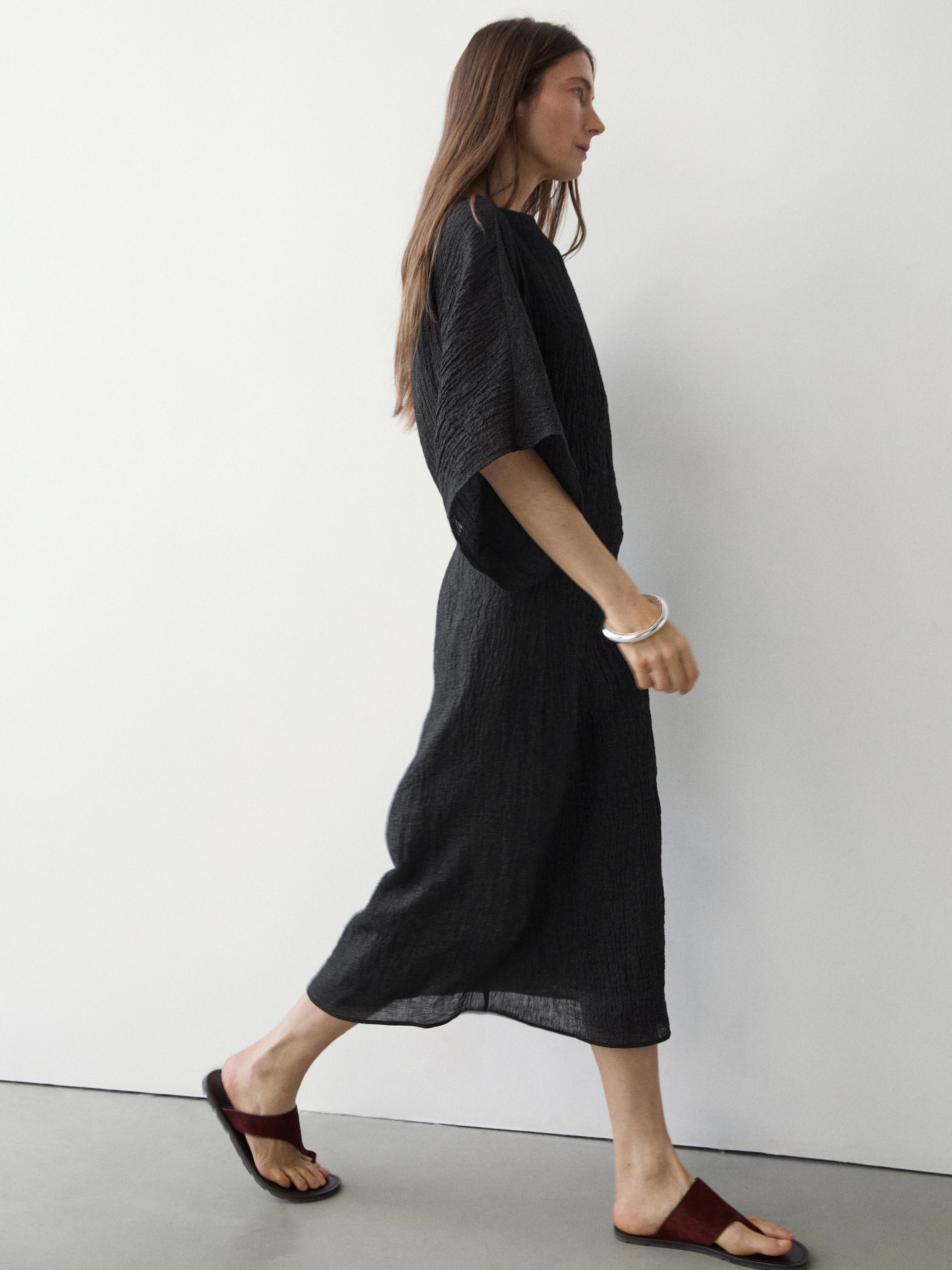 Linen midi dress with asymmetric sleeves Black Dress | Massimo Dutti Linen midi dress with asymmetric sleeves Black Dress | Massimo Dutti