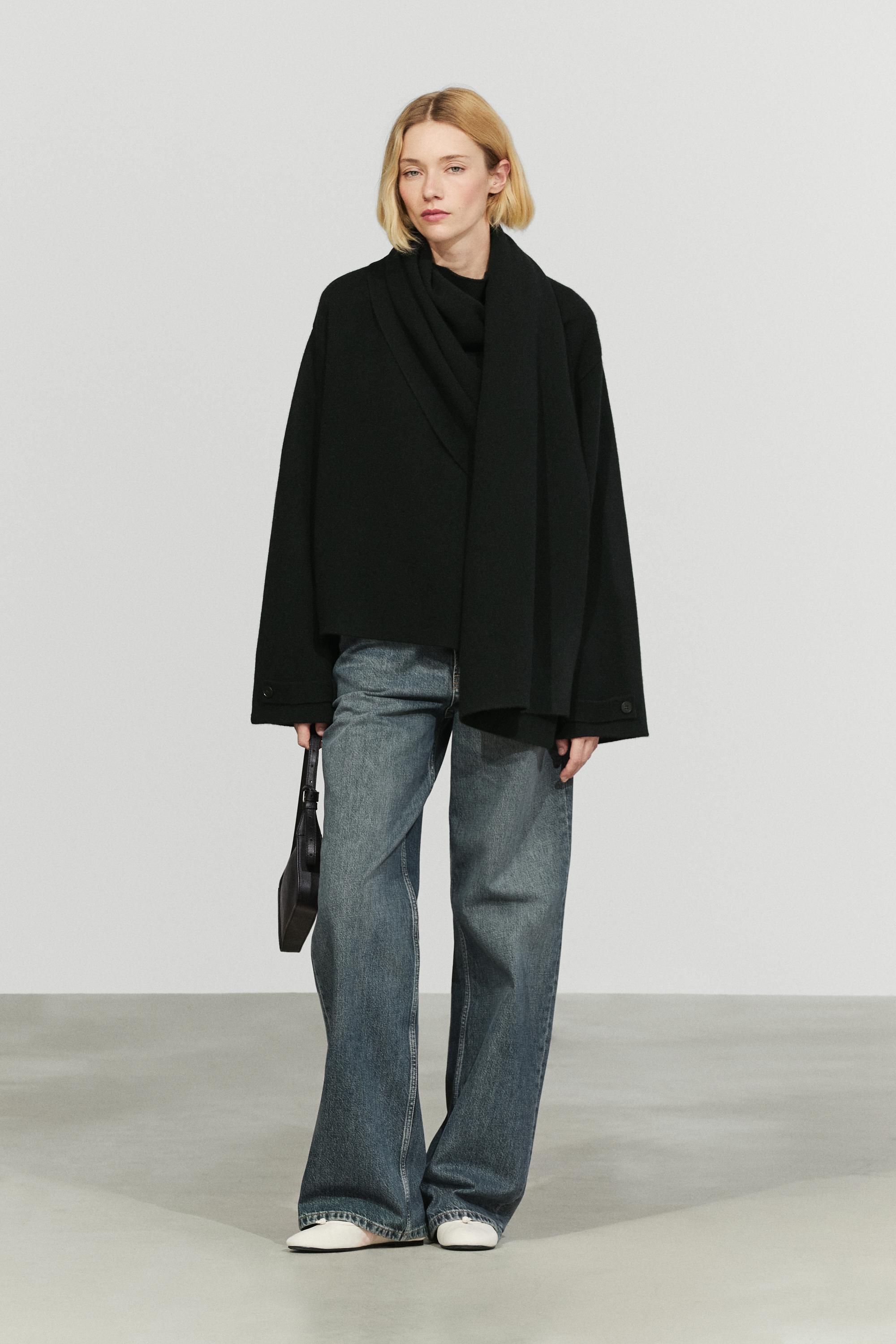 100% Cashmere Knit Cape — BLACK