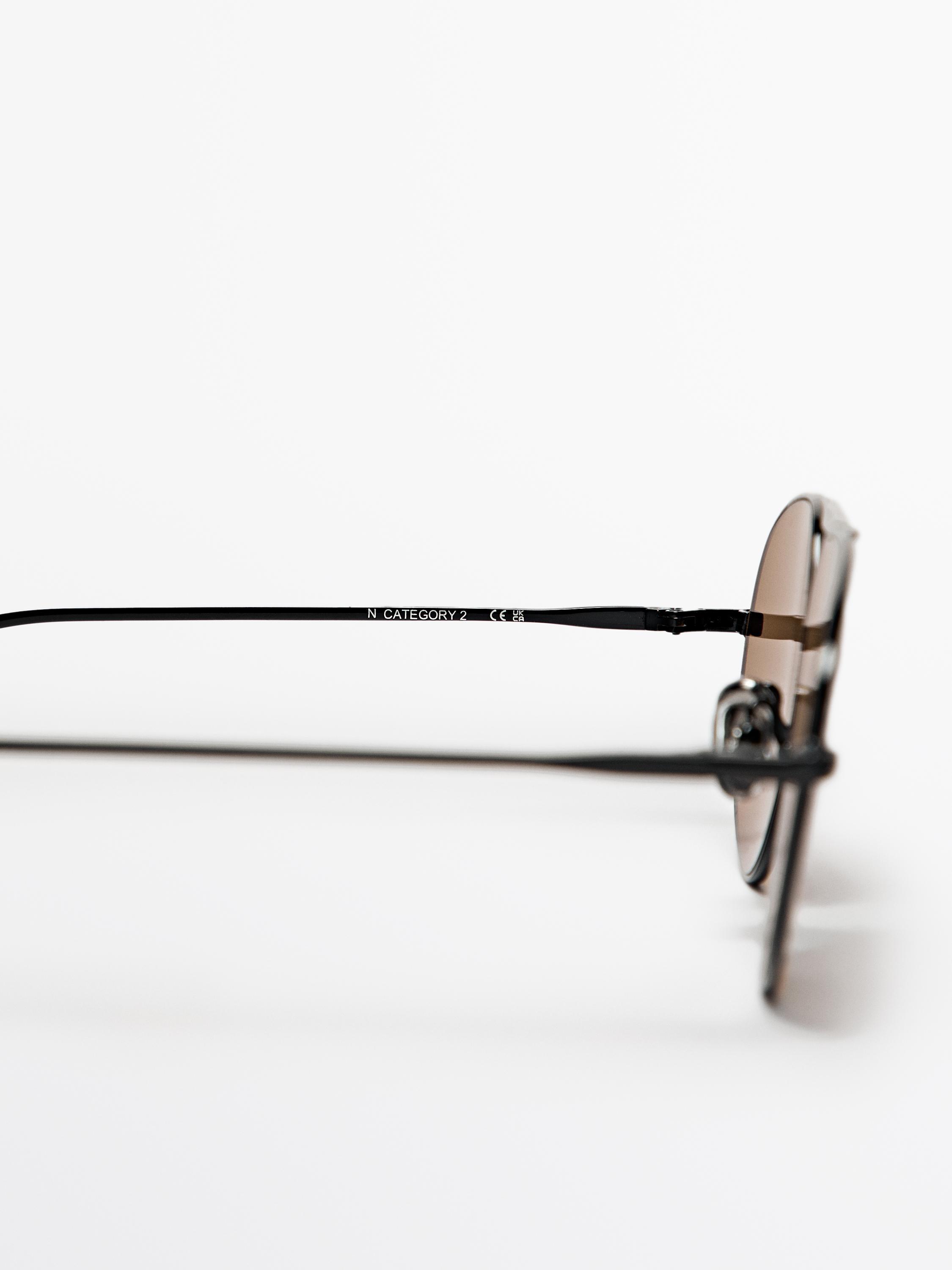 Metal aviator sunglasses — BLACK