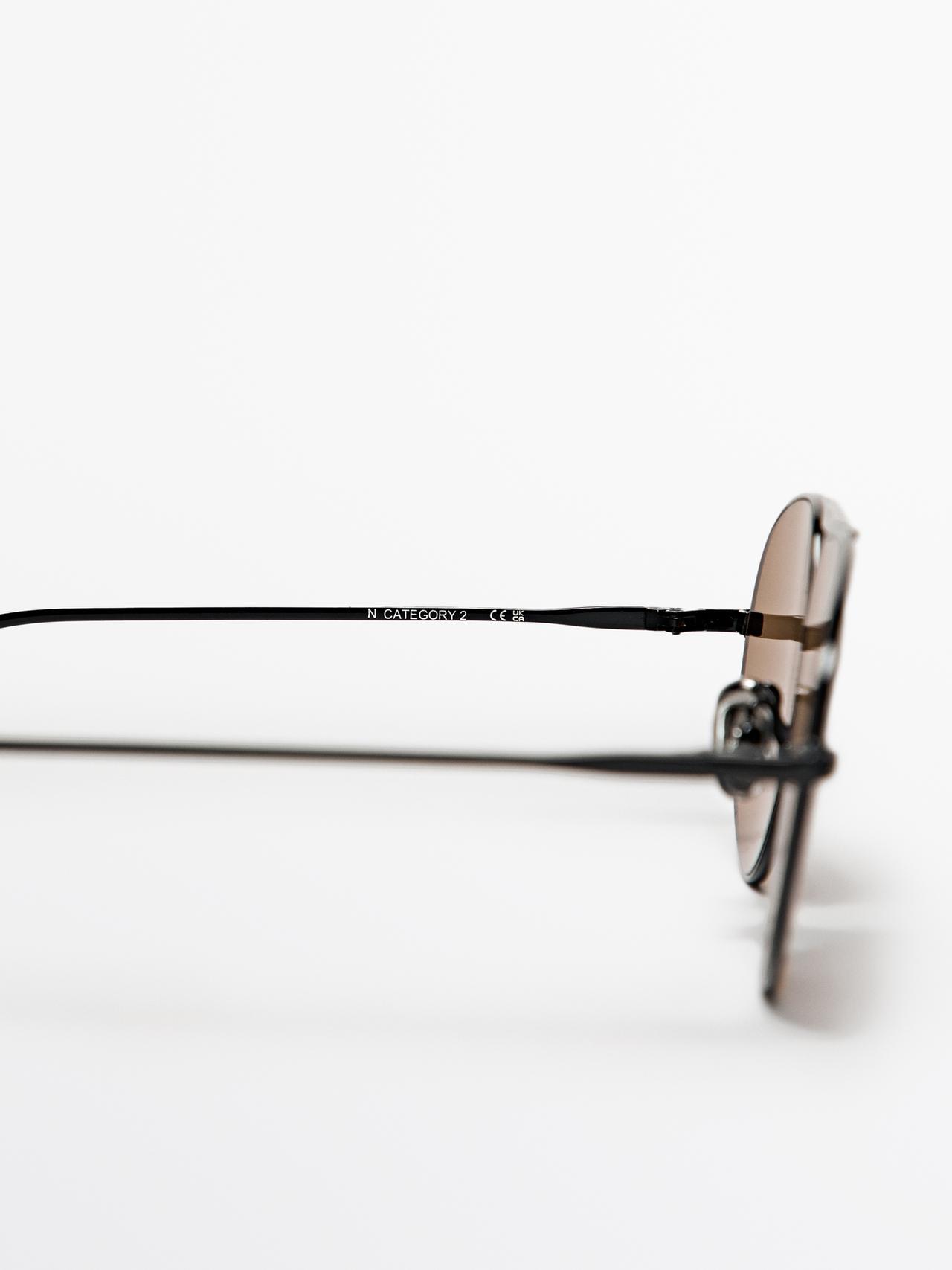 Metal aviator sunglasses — BLACK