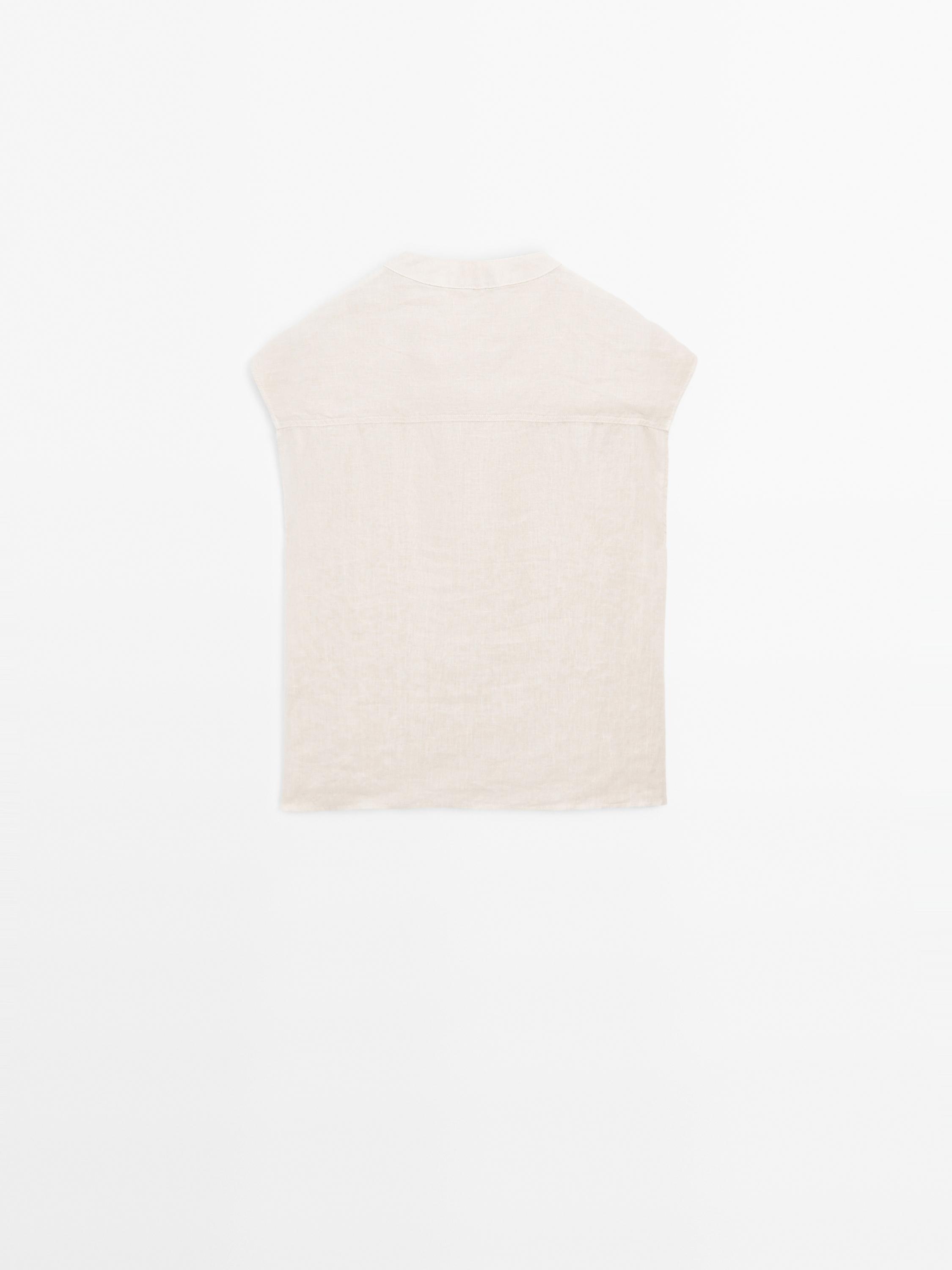 Waistcoat with buttoned chest detail