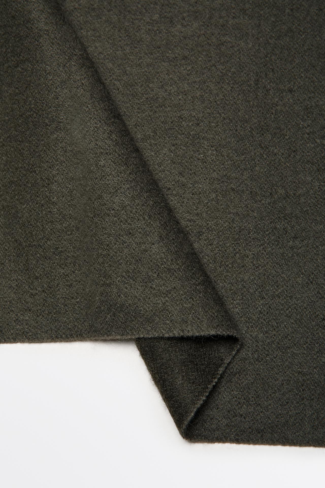100% cashmere two-tone reversible scarf — KHAKI