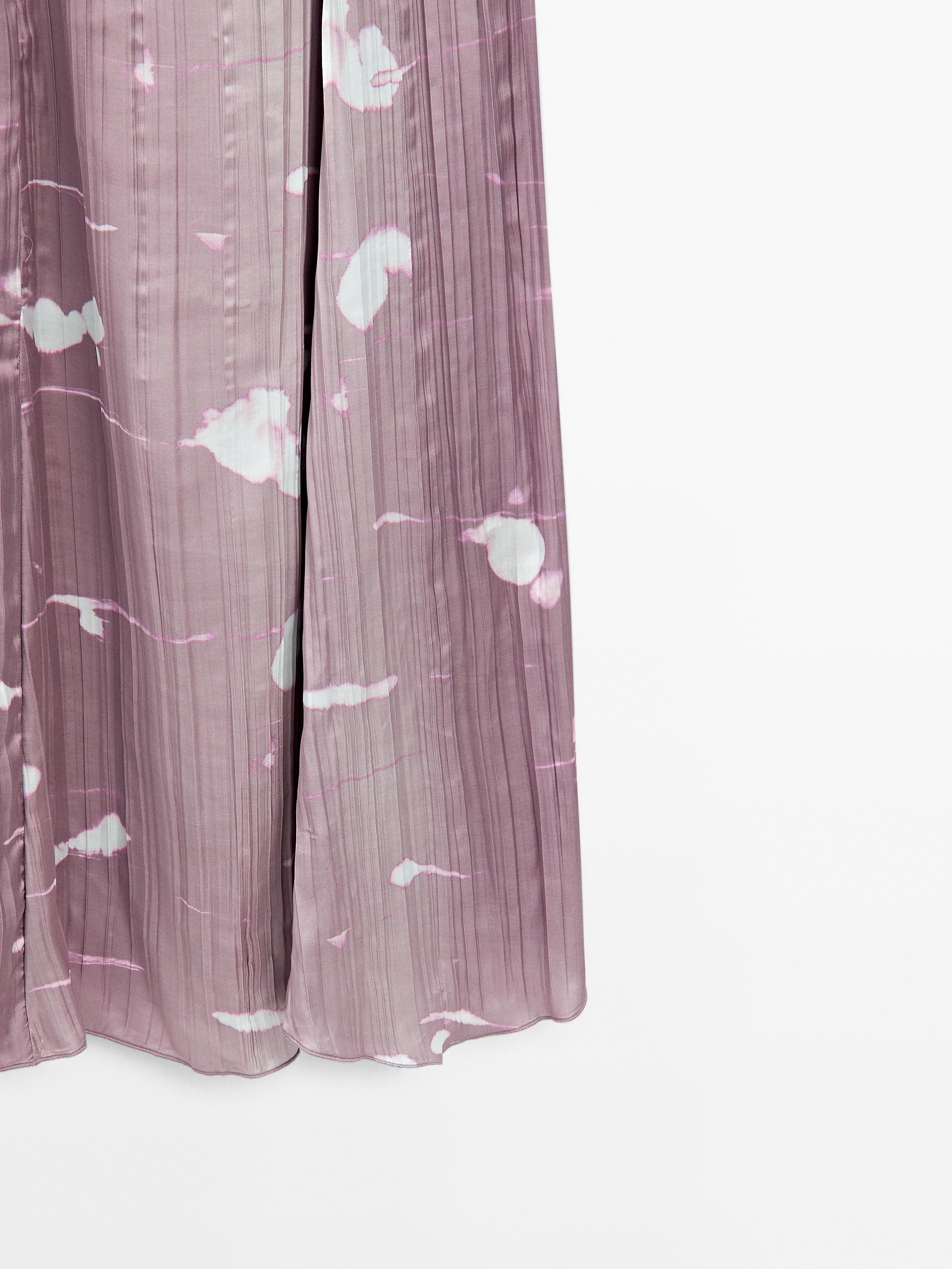 Long pleated dress in printed fabric