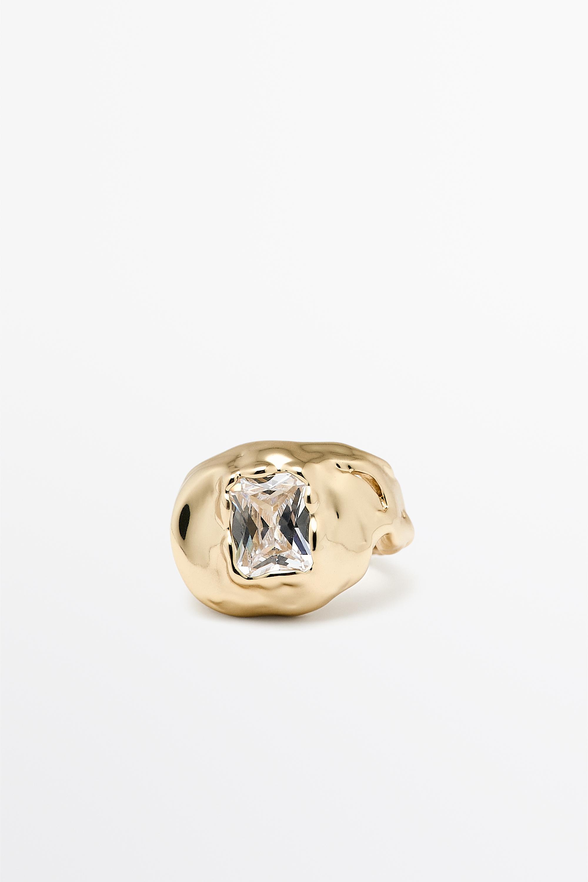 Melted effect shimmery ring