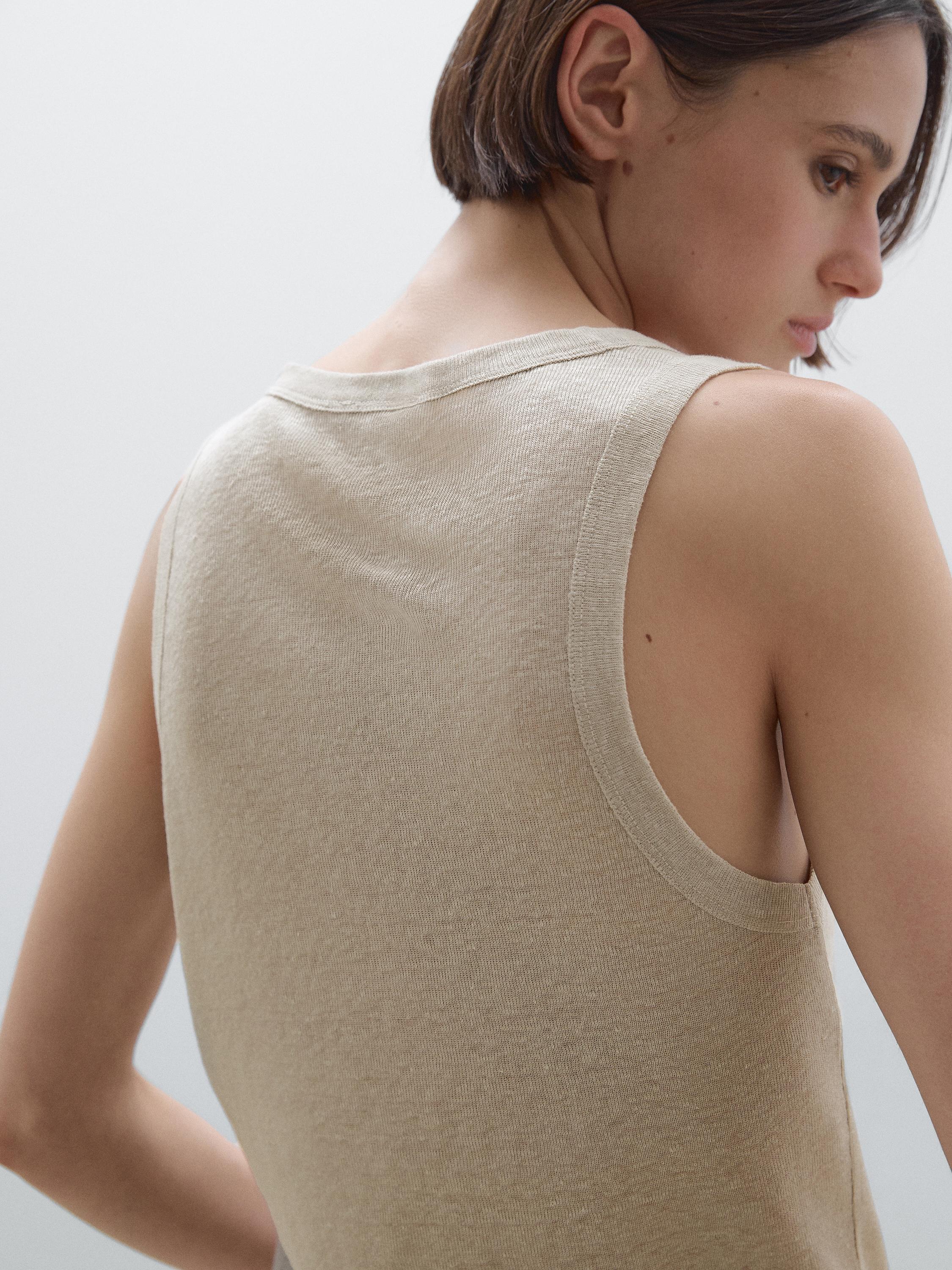 100% linen V-neck knit top