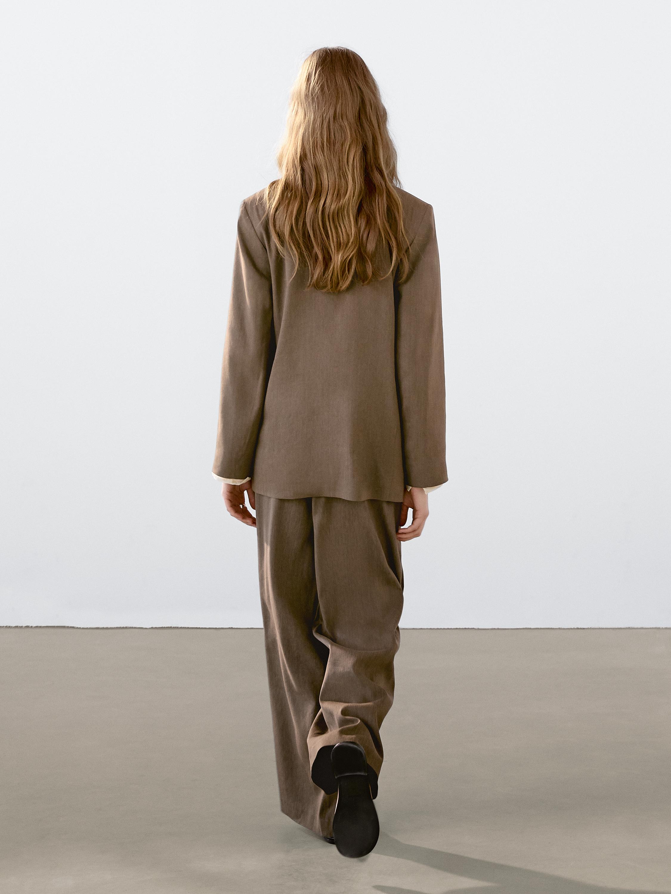 Blazer à col smoking en lin mélangé