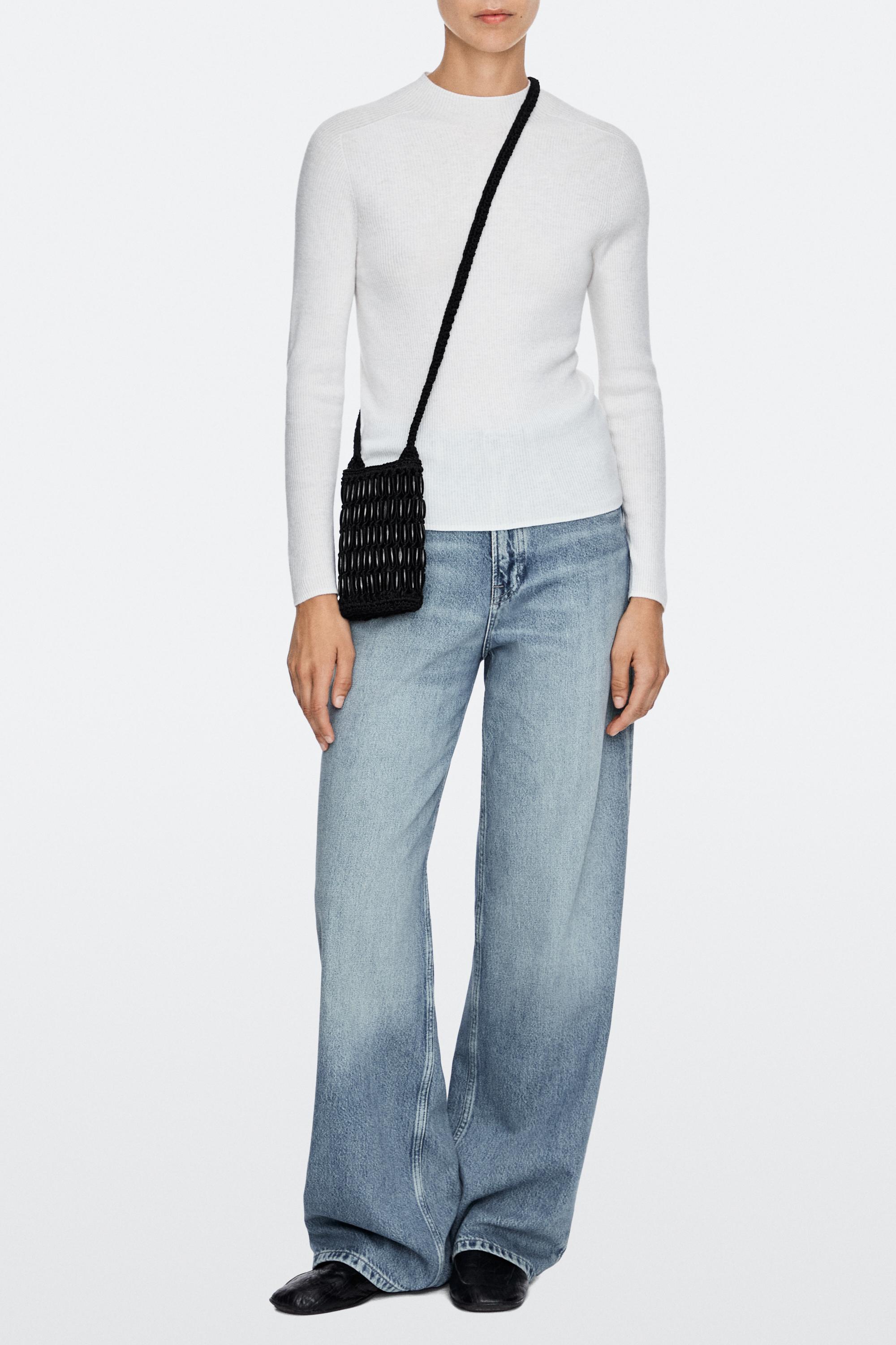 Crossbody bag with wooden details — BLACK
