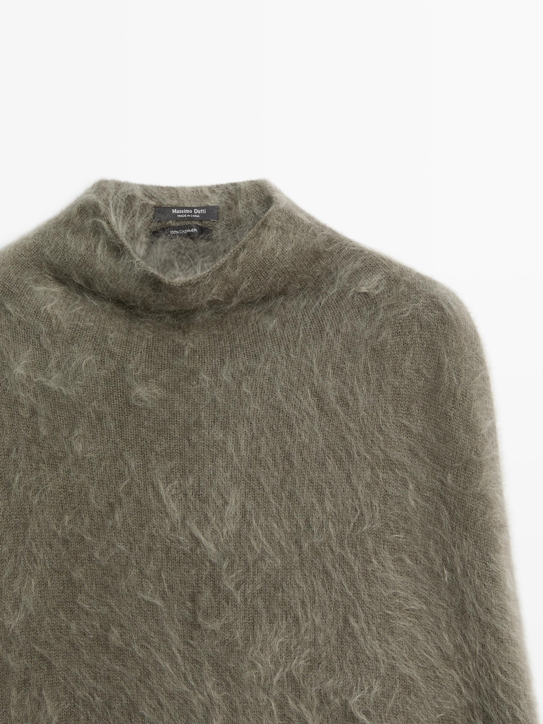 Gebürstetes Cape aus 100 % Kaschmir