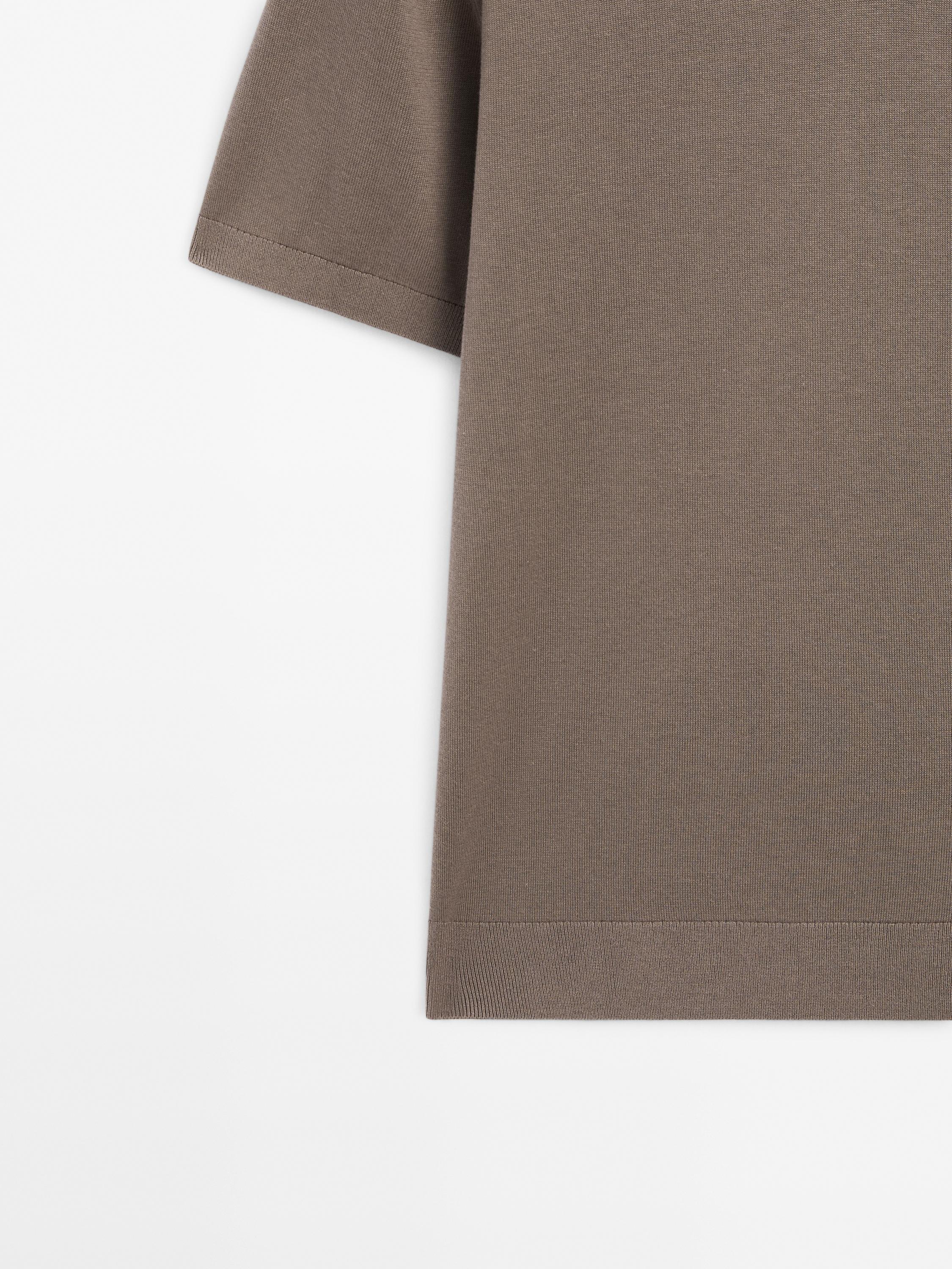 Short sleeve V-neck polo sweater