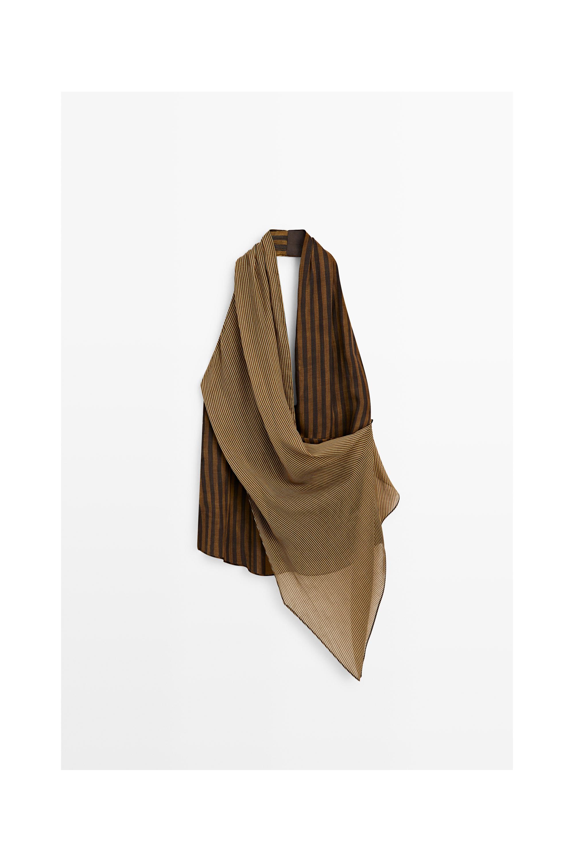 Flowing striped halter top total look — Khaki