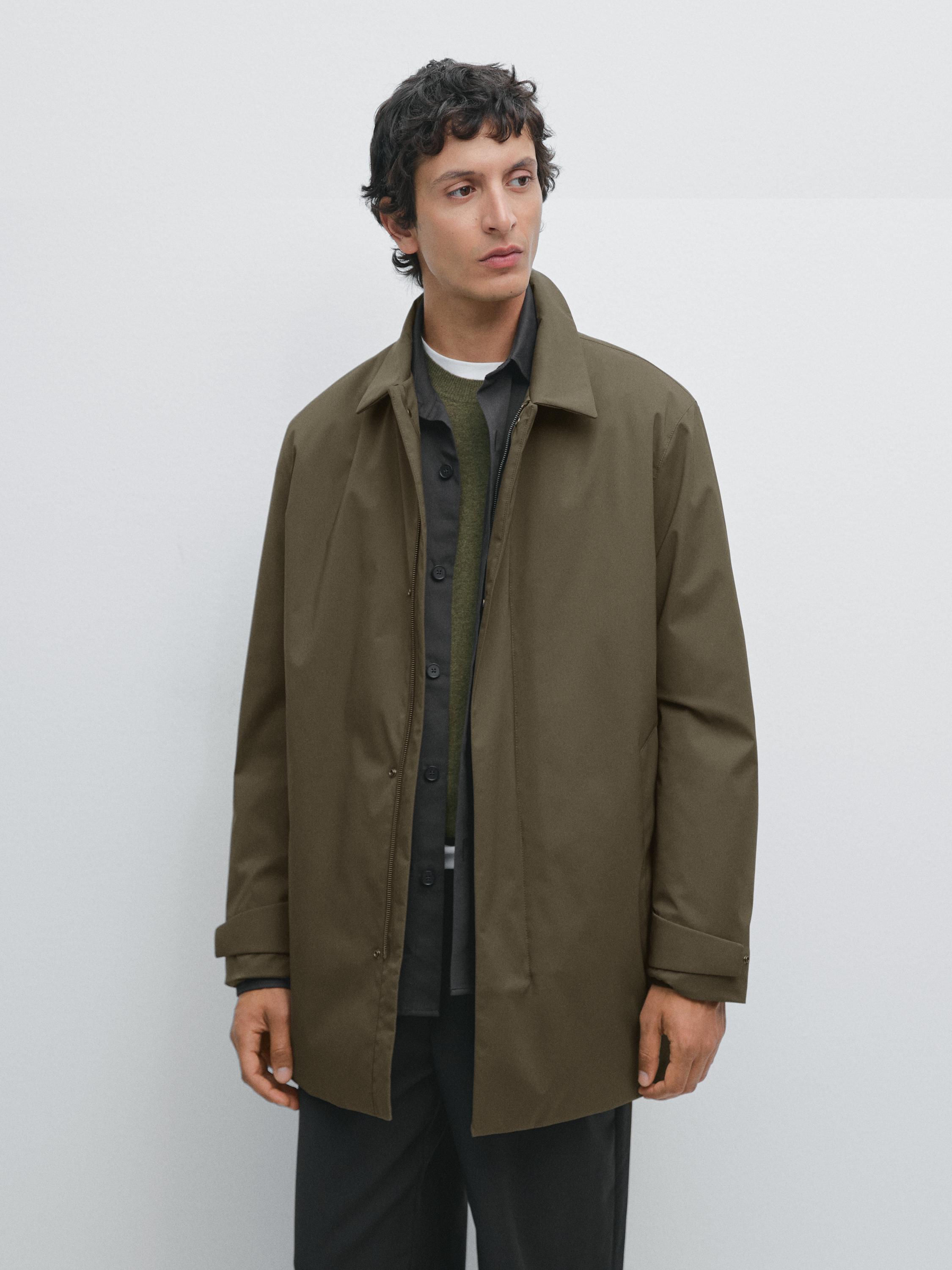 Water-repellent and windproof coat