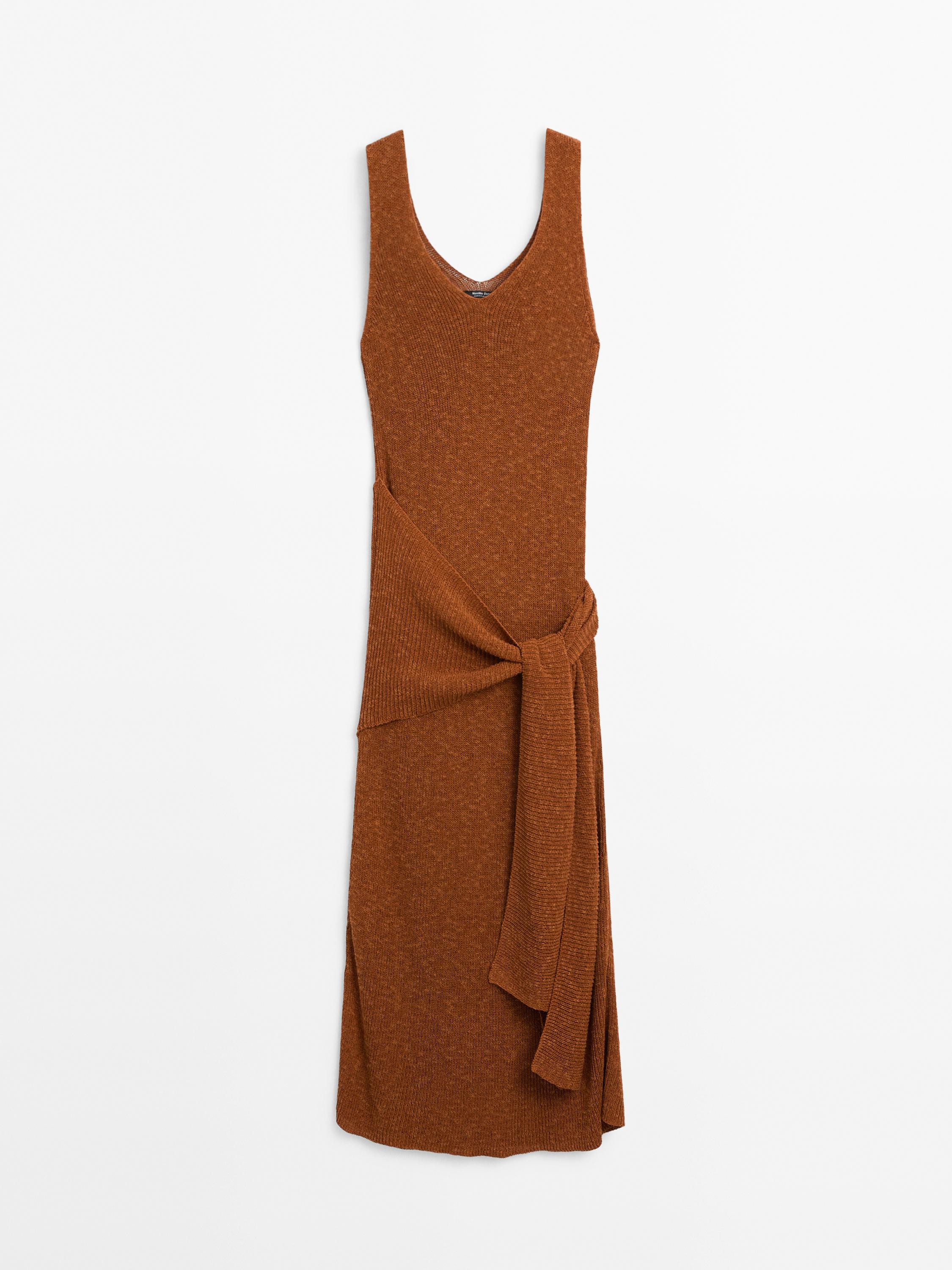 Langes Strickkleid in Wickeloptik