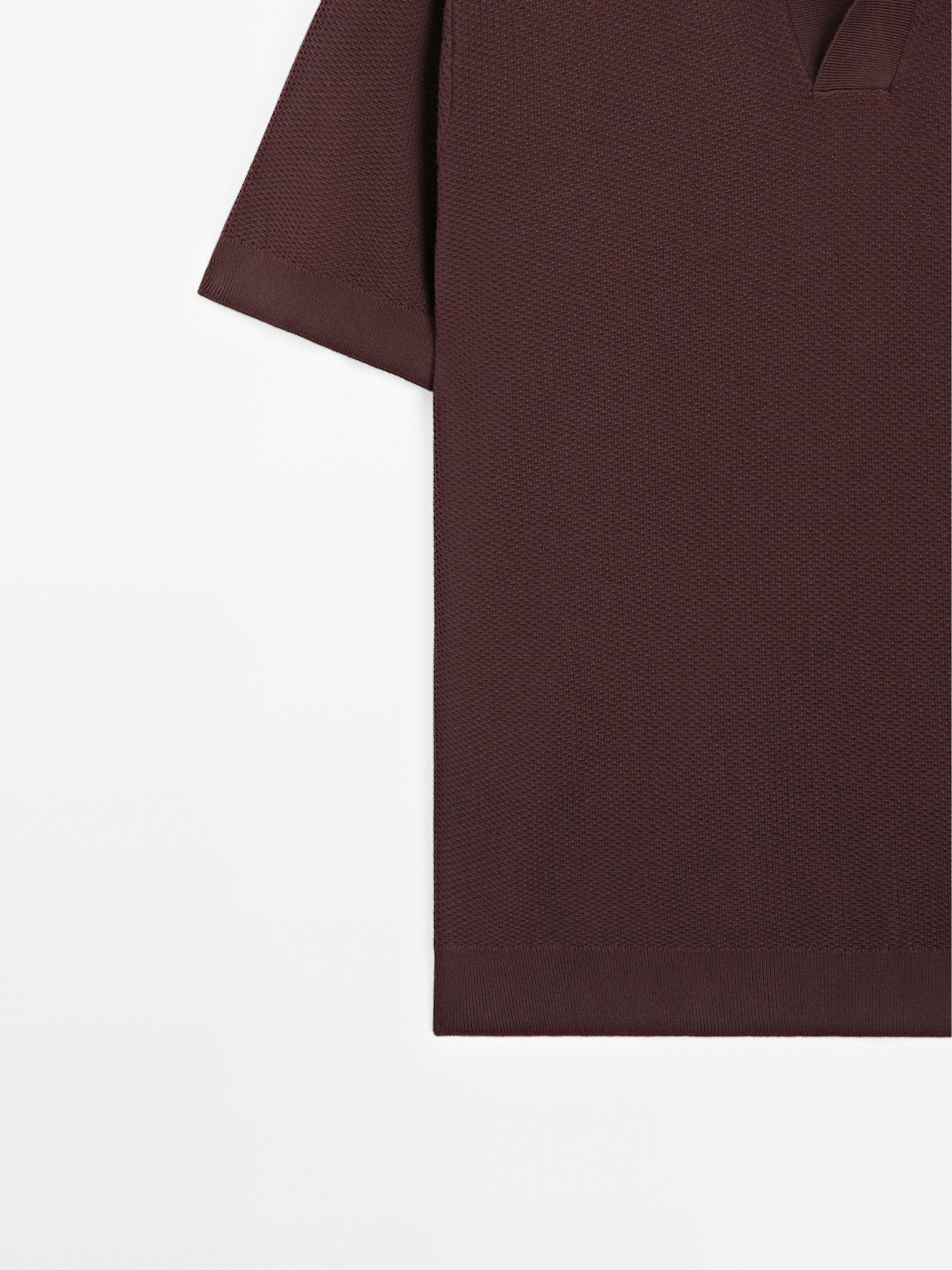 Textured knit short sleeve polo shirt