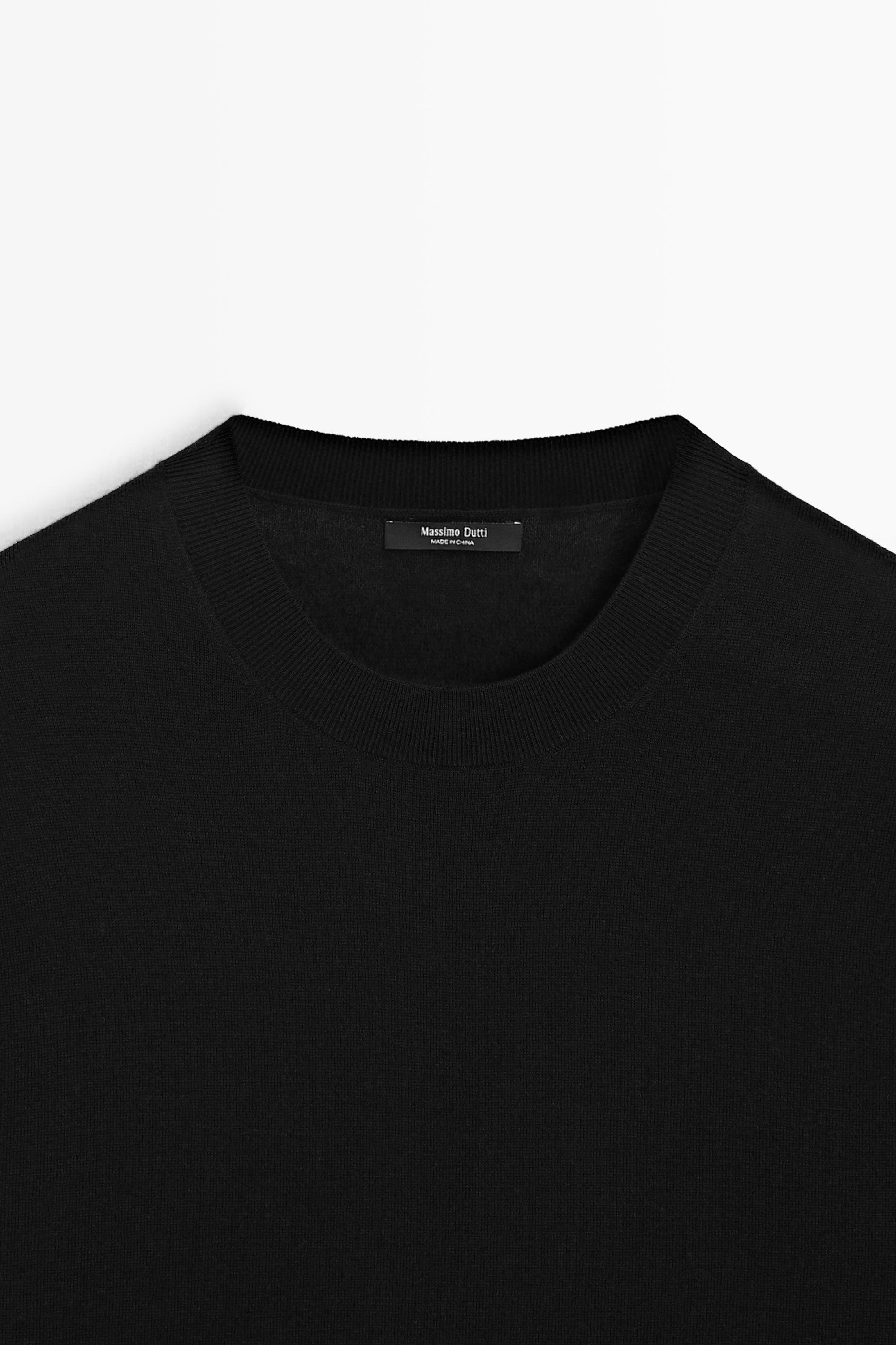 Fine knit round neck sweater — BLACK