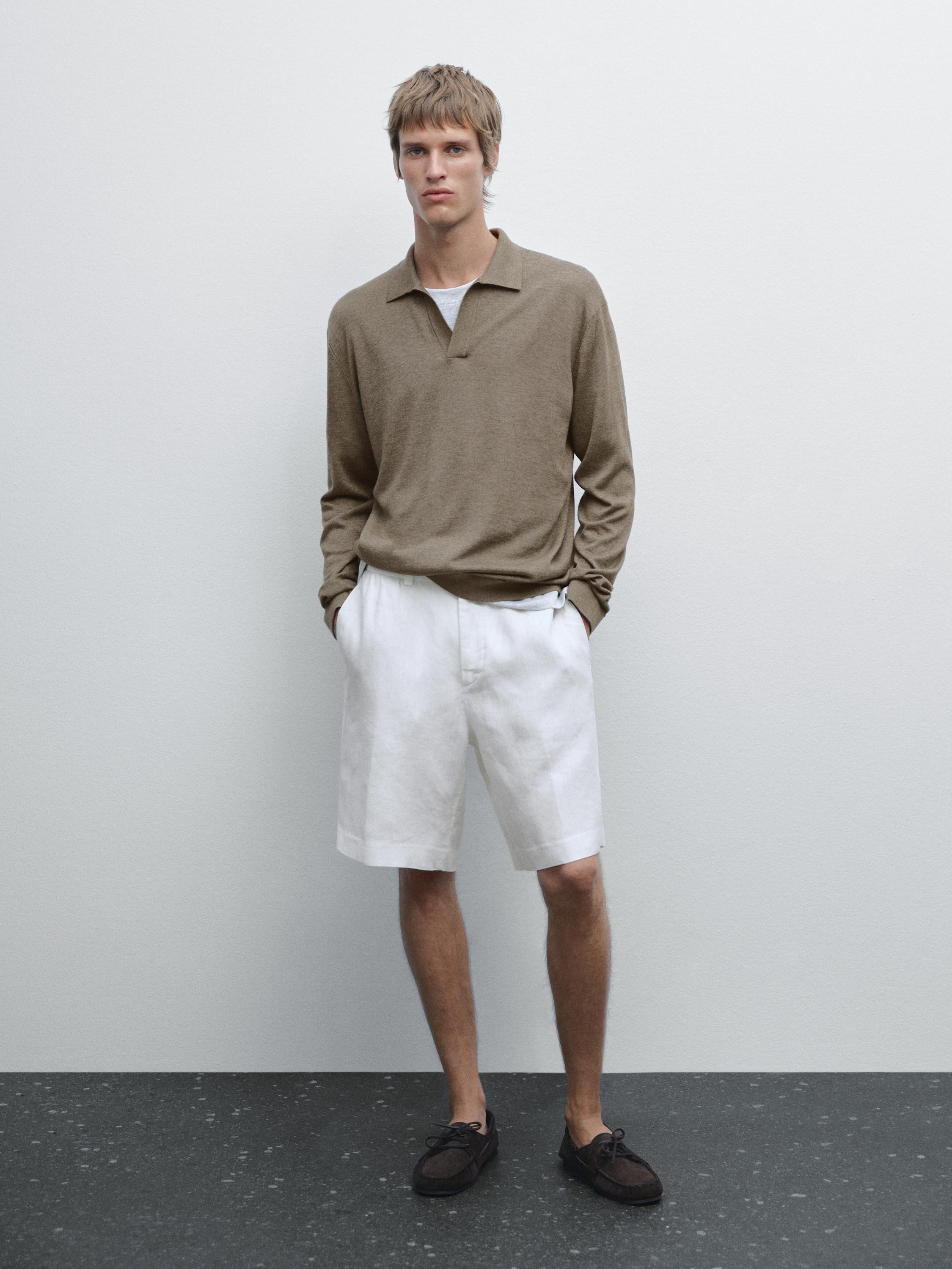 Knit sweater with a polo collar