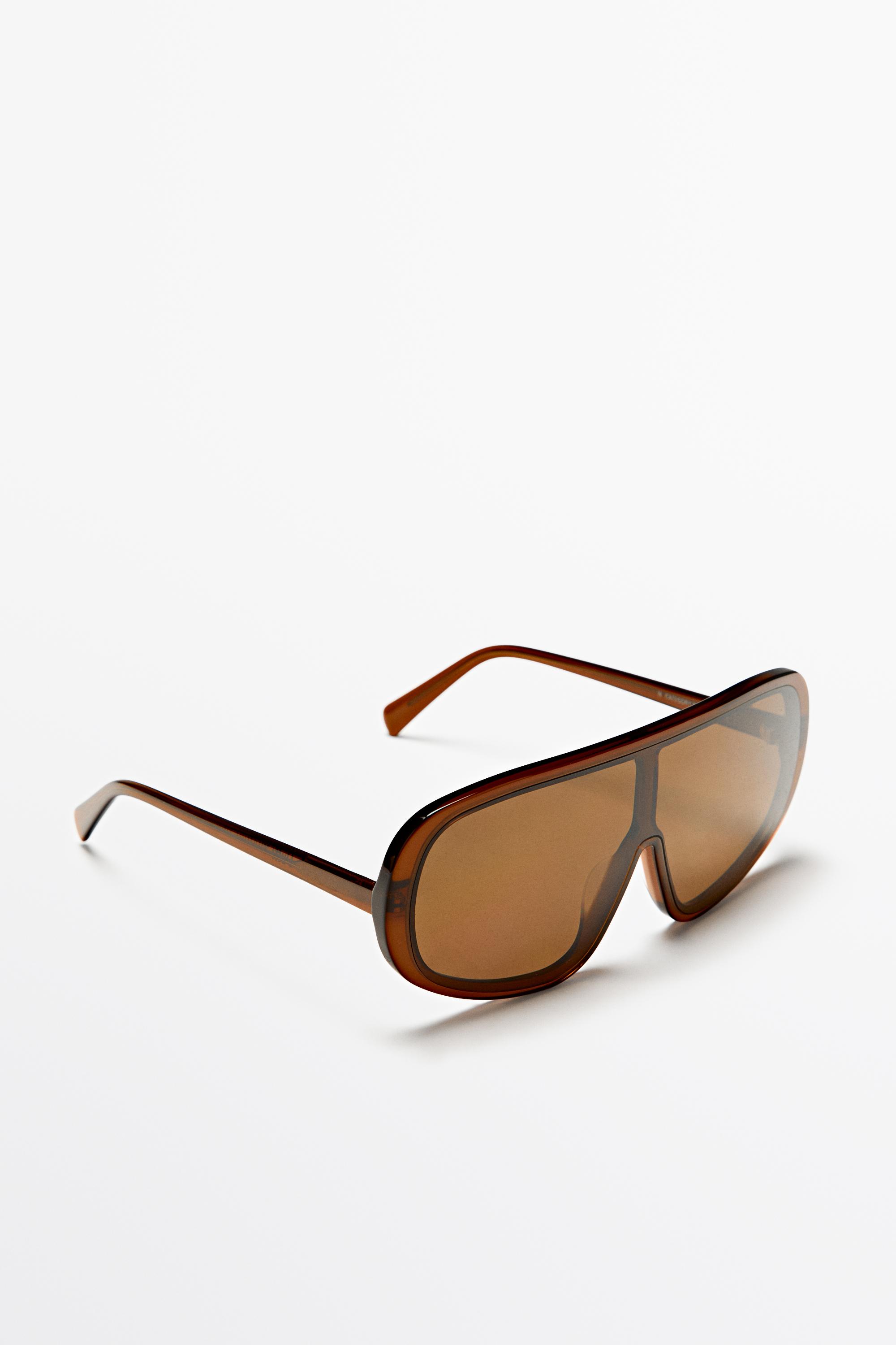 Oversized wrap sunglasses — Caramel