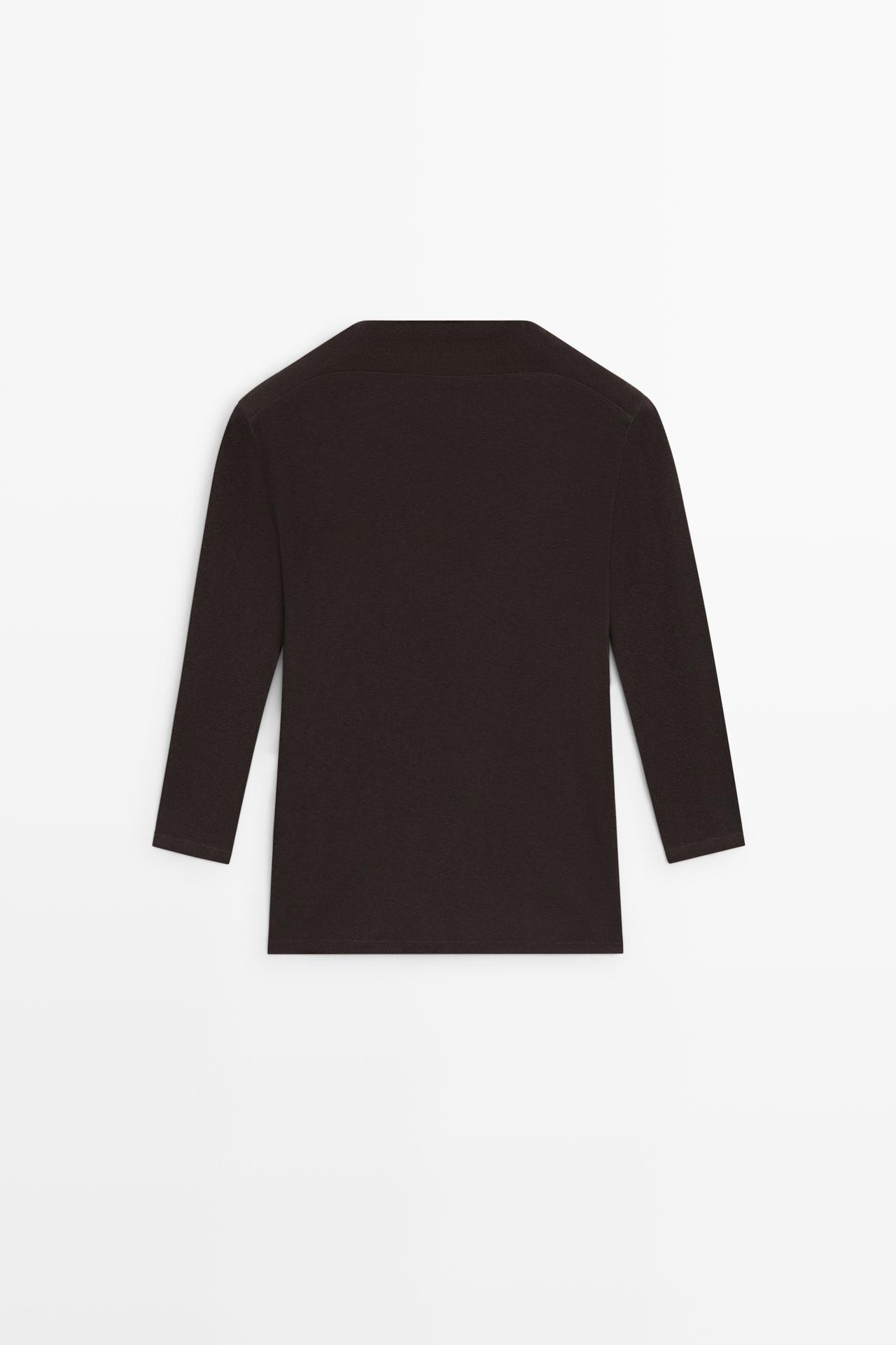 Mock neck elbow-sleeve T-shirt — MOLE BROWN