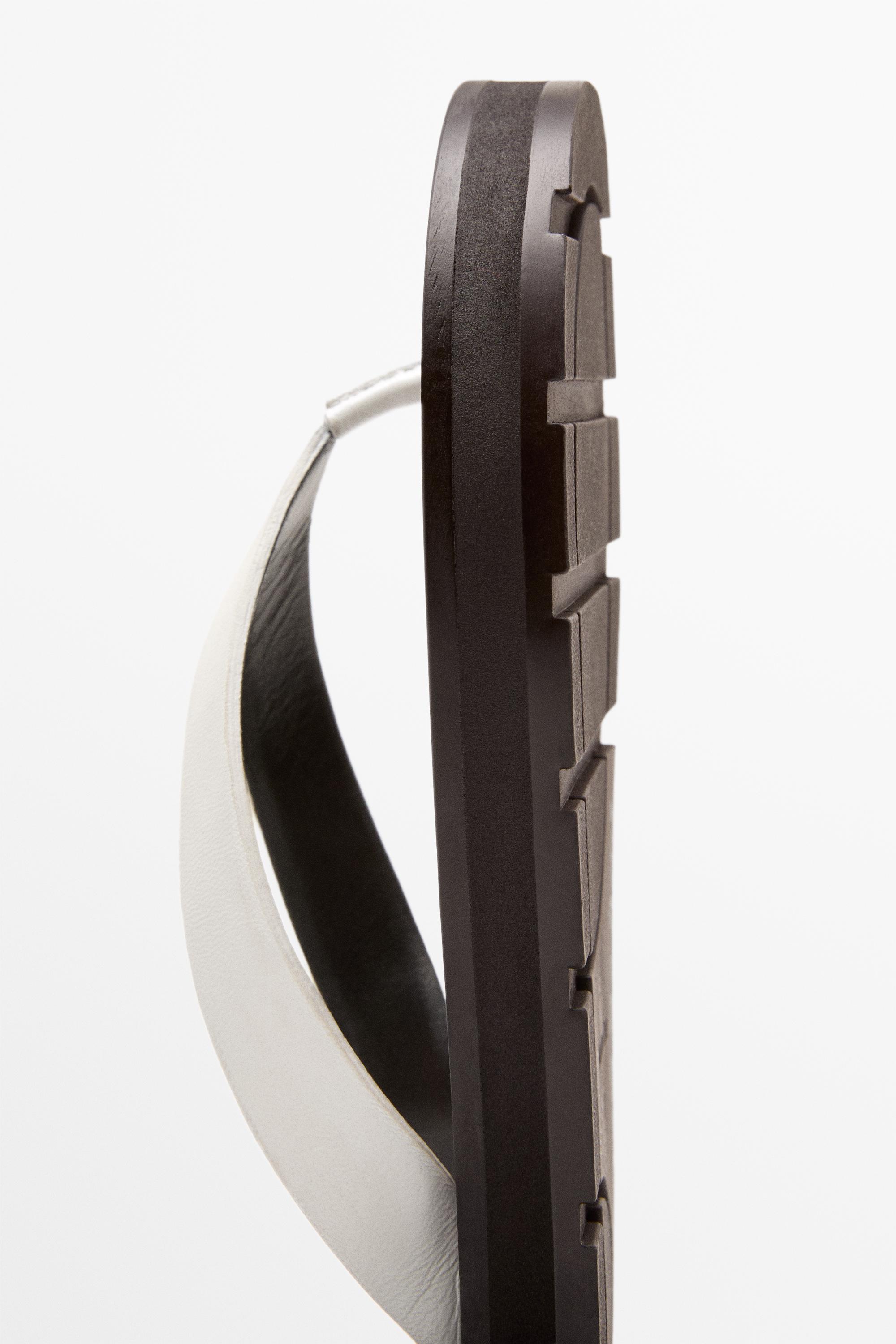 Leather toe divider sandals — WHITE