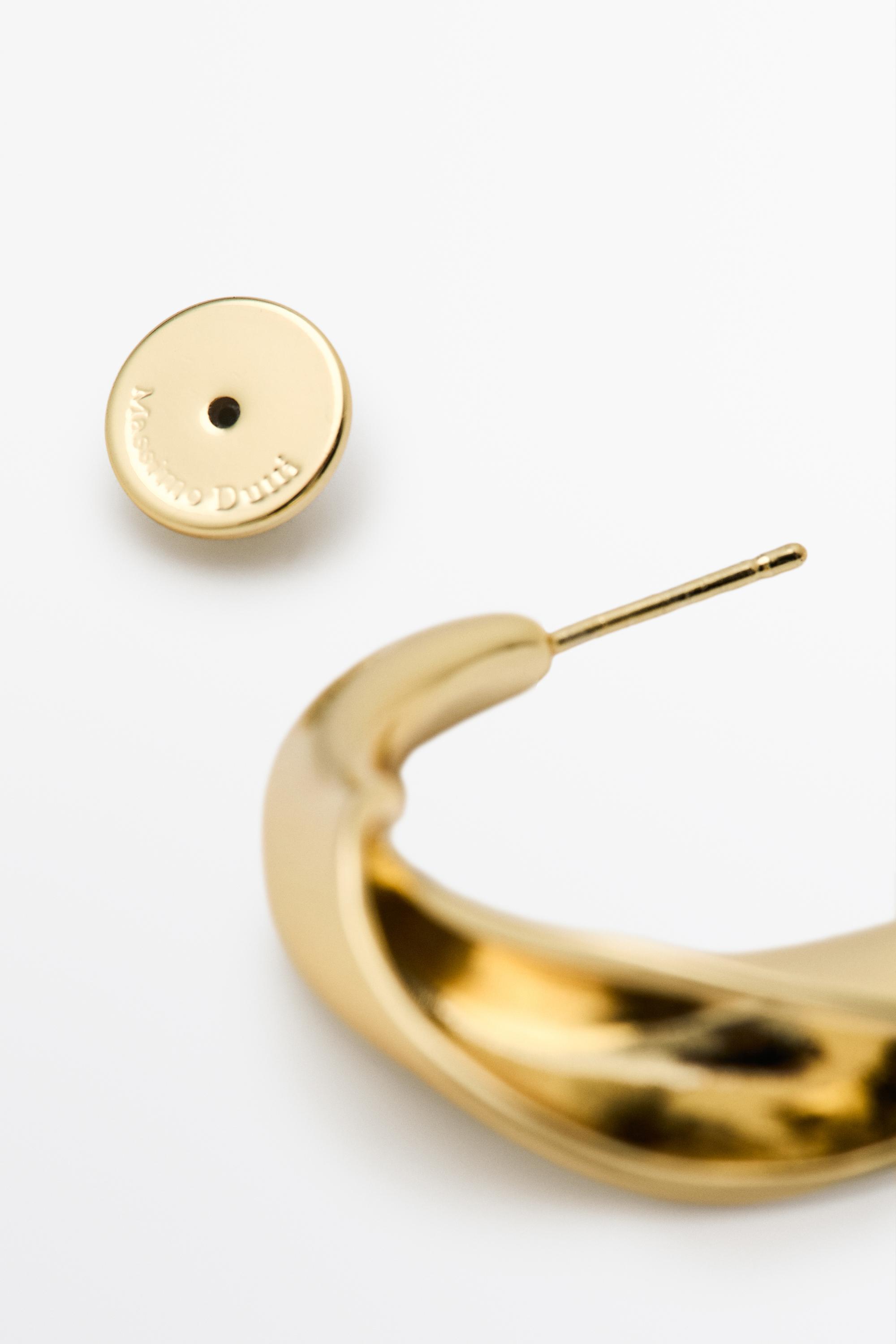 Twist Hoop Earrings — GOLDEN