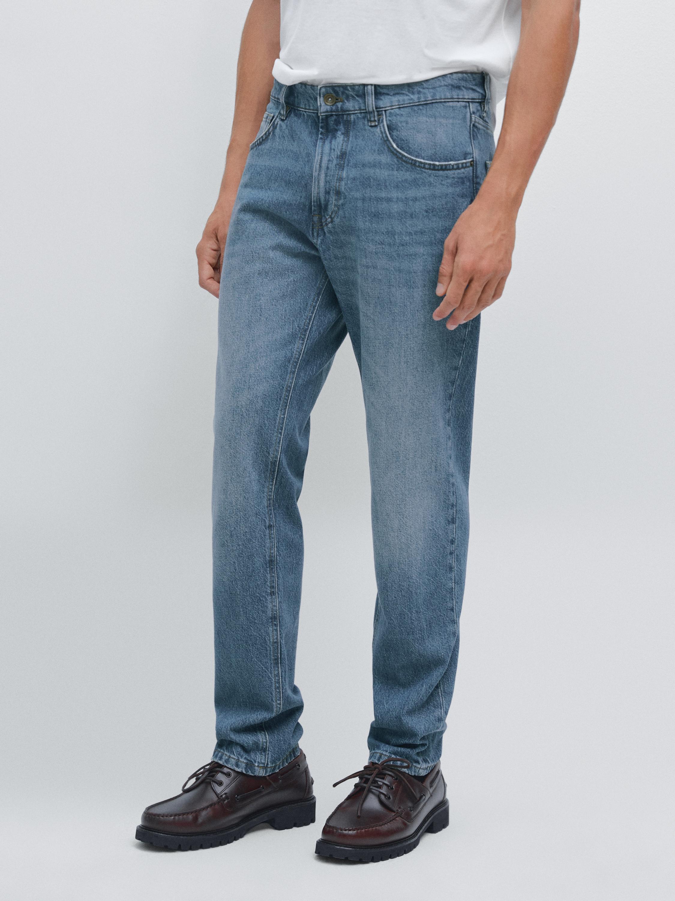 Tapered fit jeans