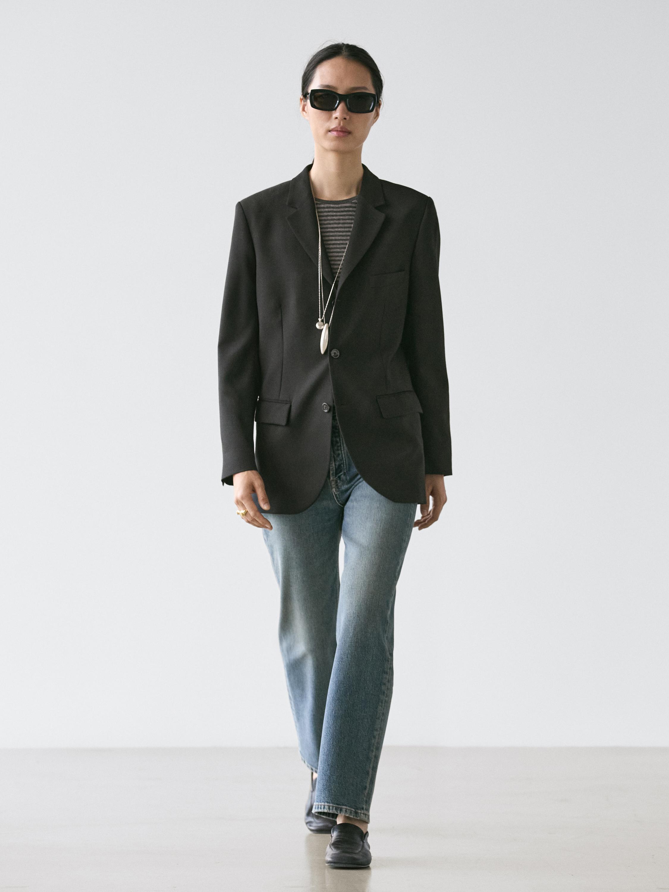 100% wool three-button blazer — BLACK