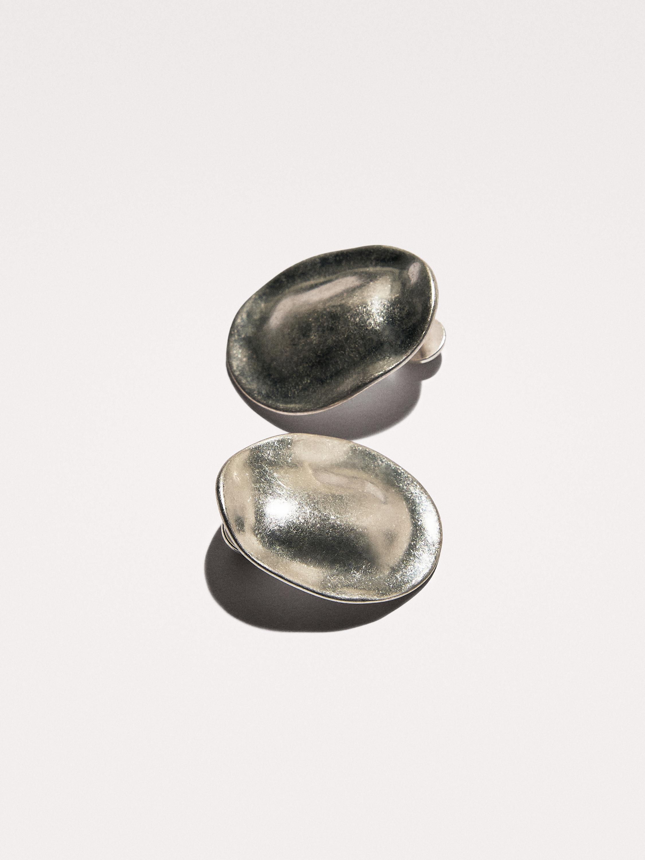 Almond earrings