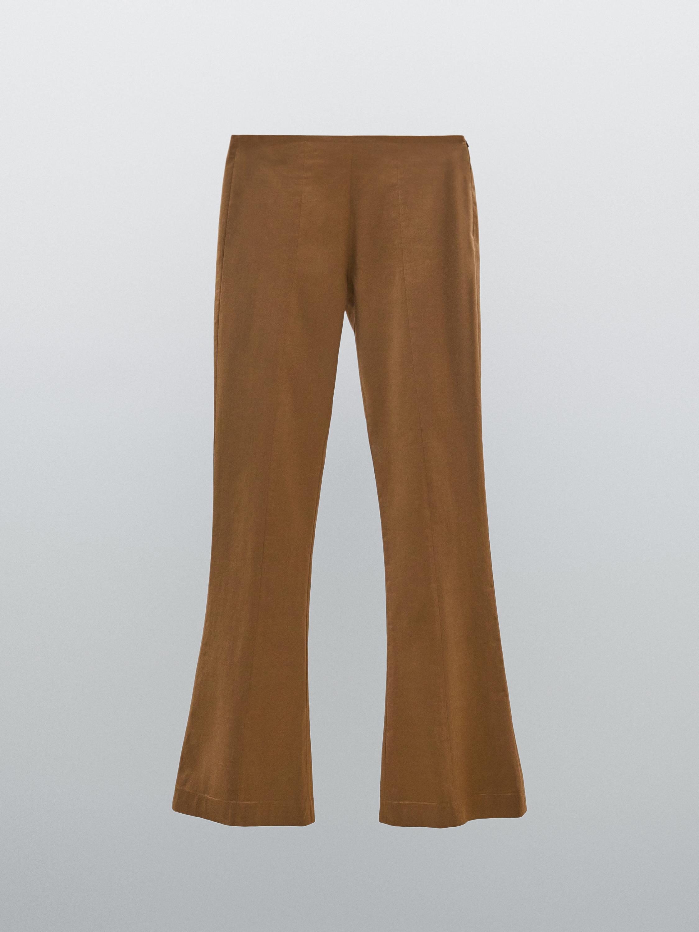 Pantalón flare fit satinado - Studio