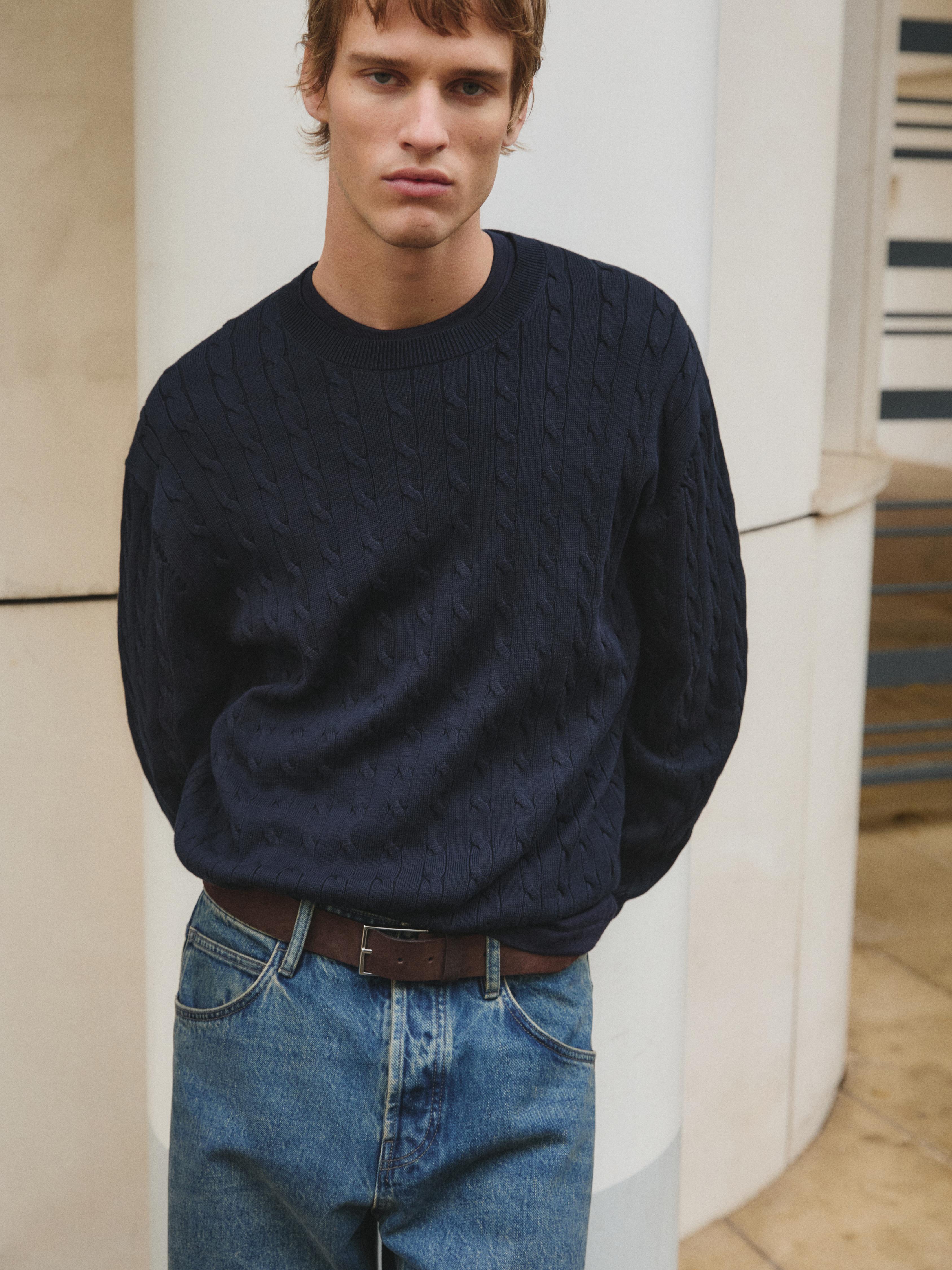100% cotton cable-knit sweater — NAVY BLUE